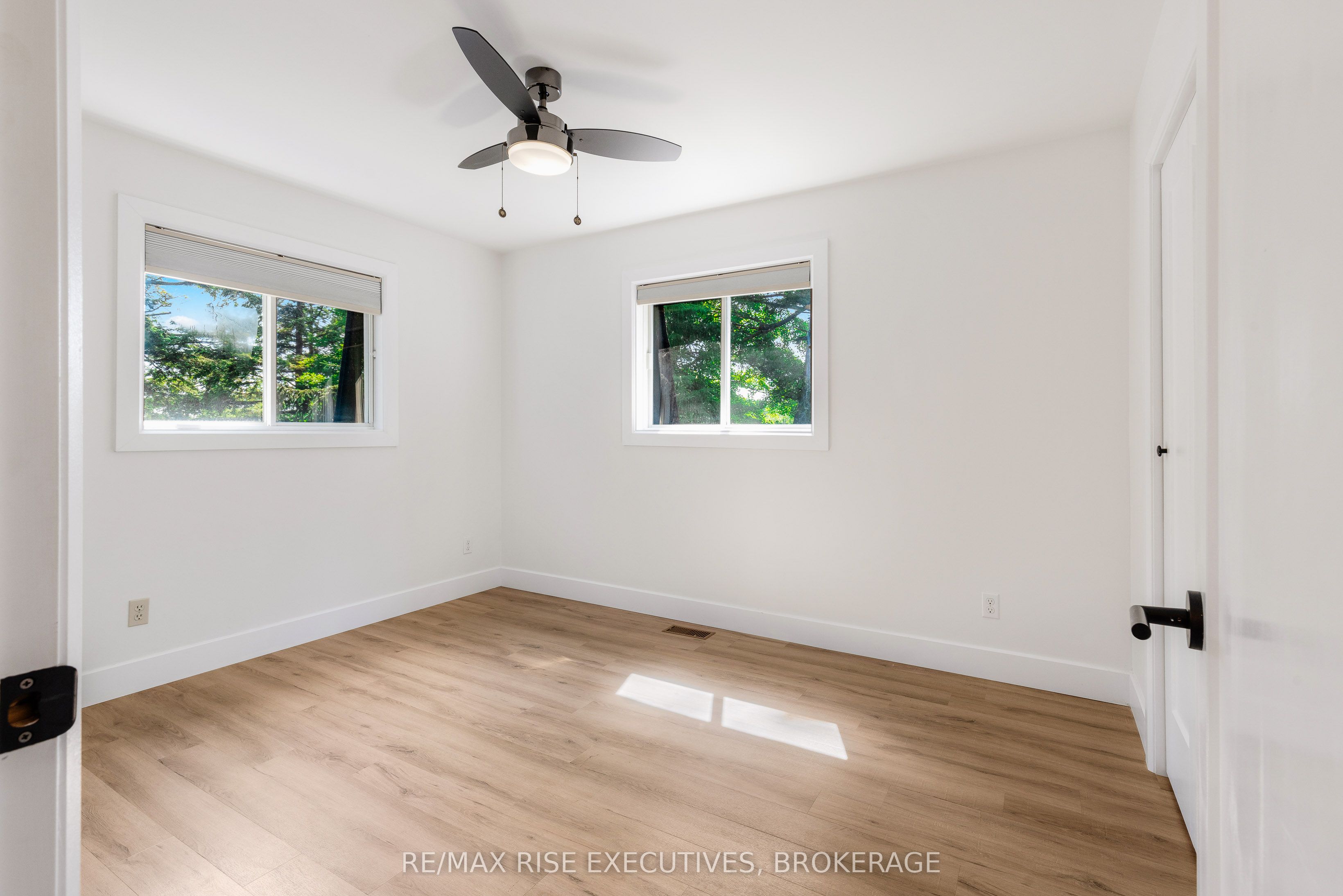 973 Foster Bay Lane Property Photo 25