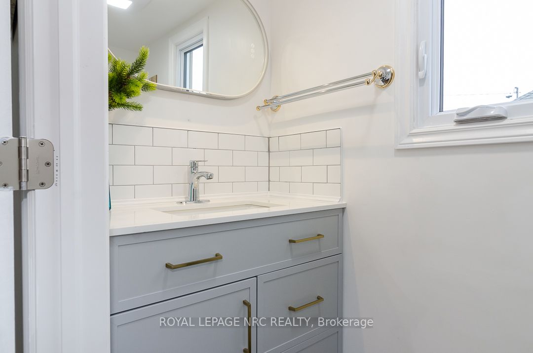 84 Idylewylde Place Property Photo 10