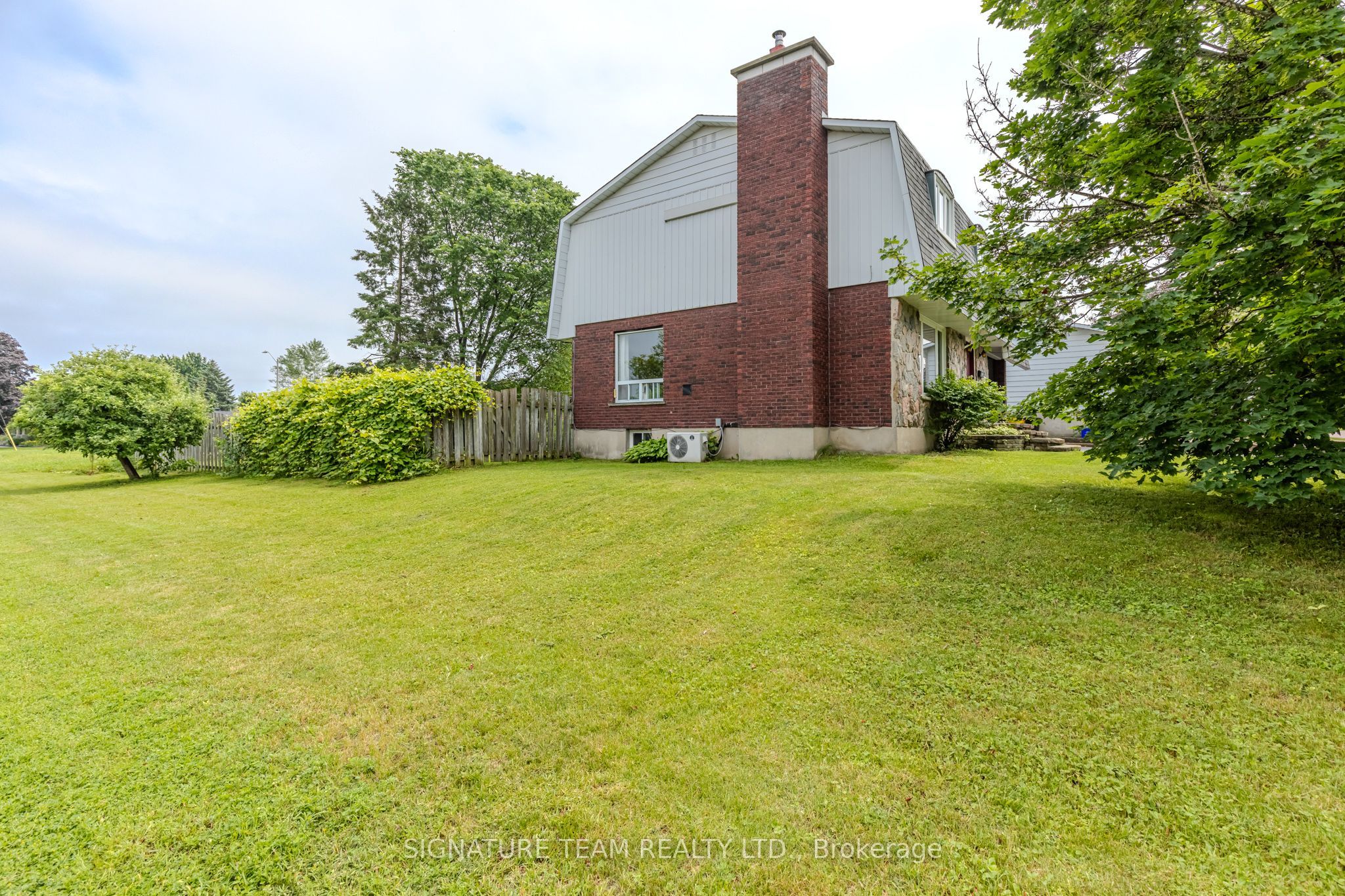 401 Broadview Drive Property Photo 6