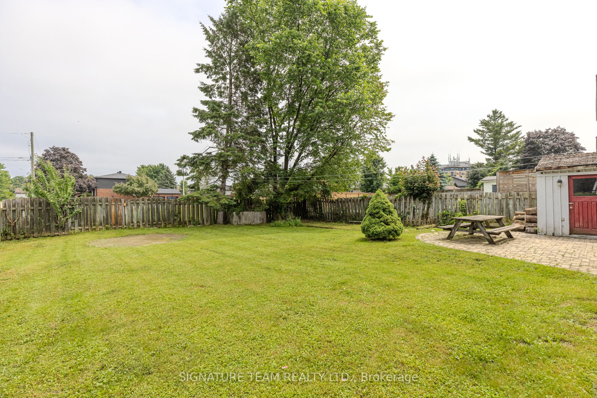 401 Broadview Drive Property Photo 11