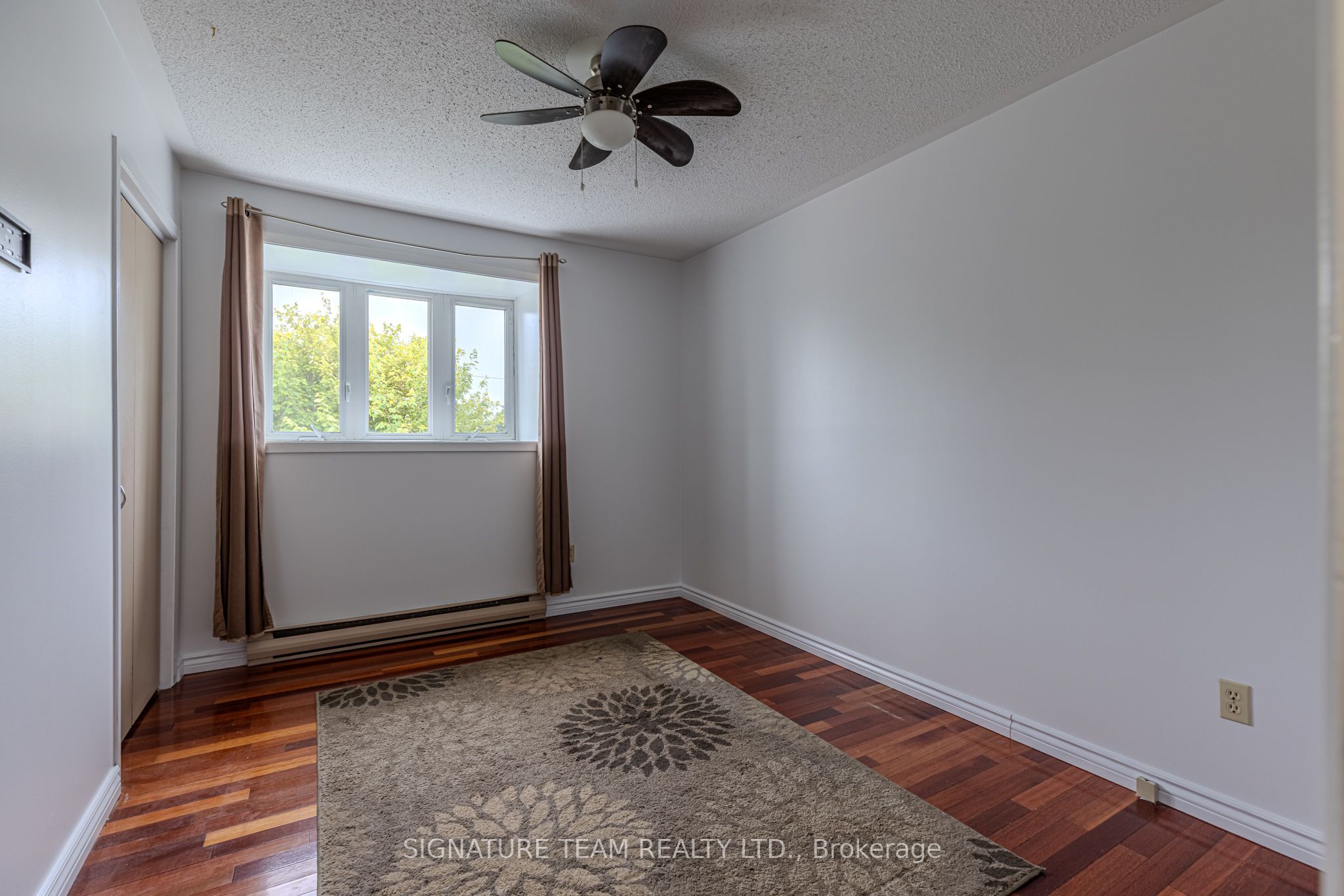 401 Broadview Drive Property Photo 14