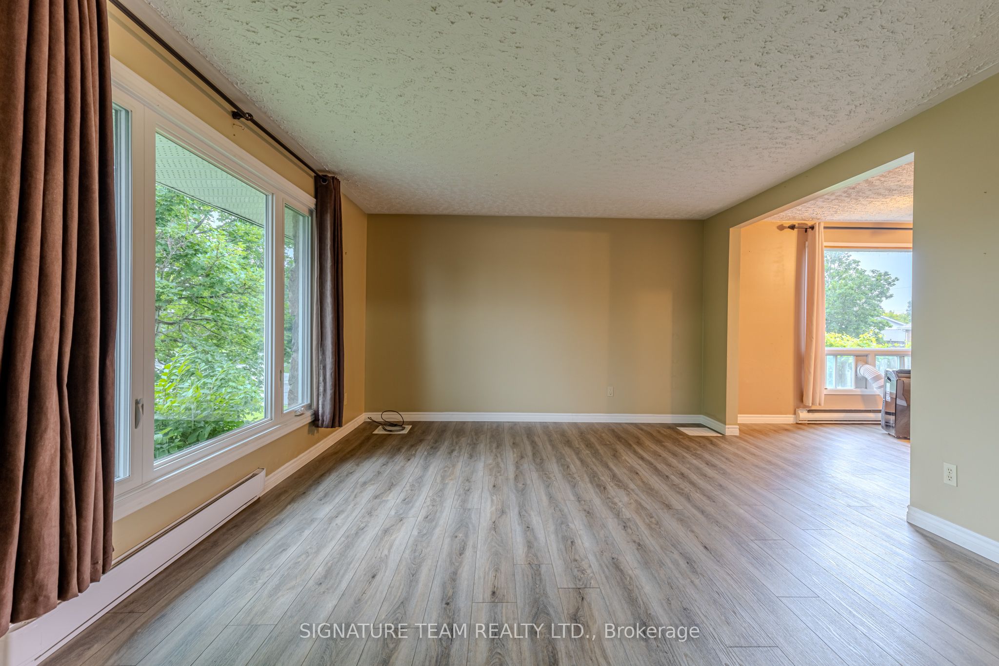401 Broadview Drive Property Photo 25