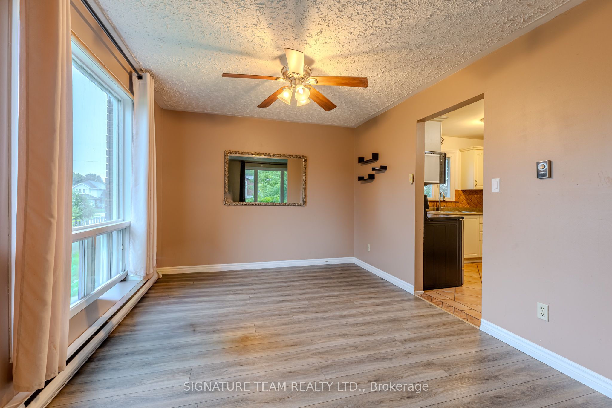 401 Broadview Drive Property Photo 28