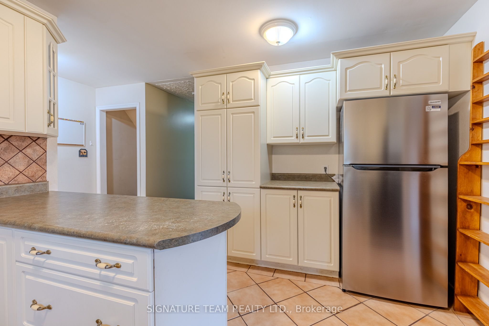 401 Broadview Drive Property Photo 34