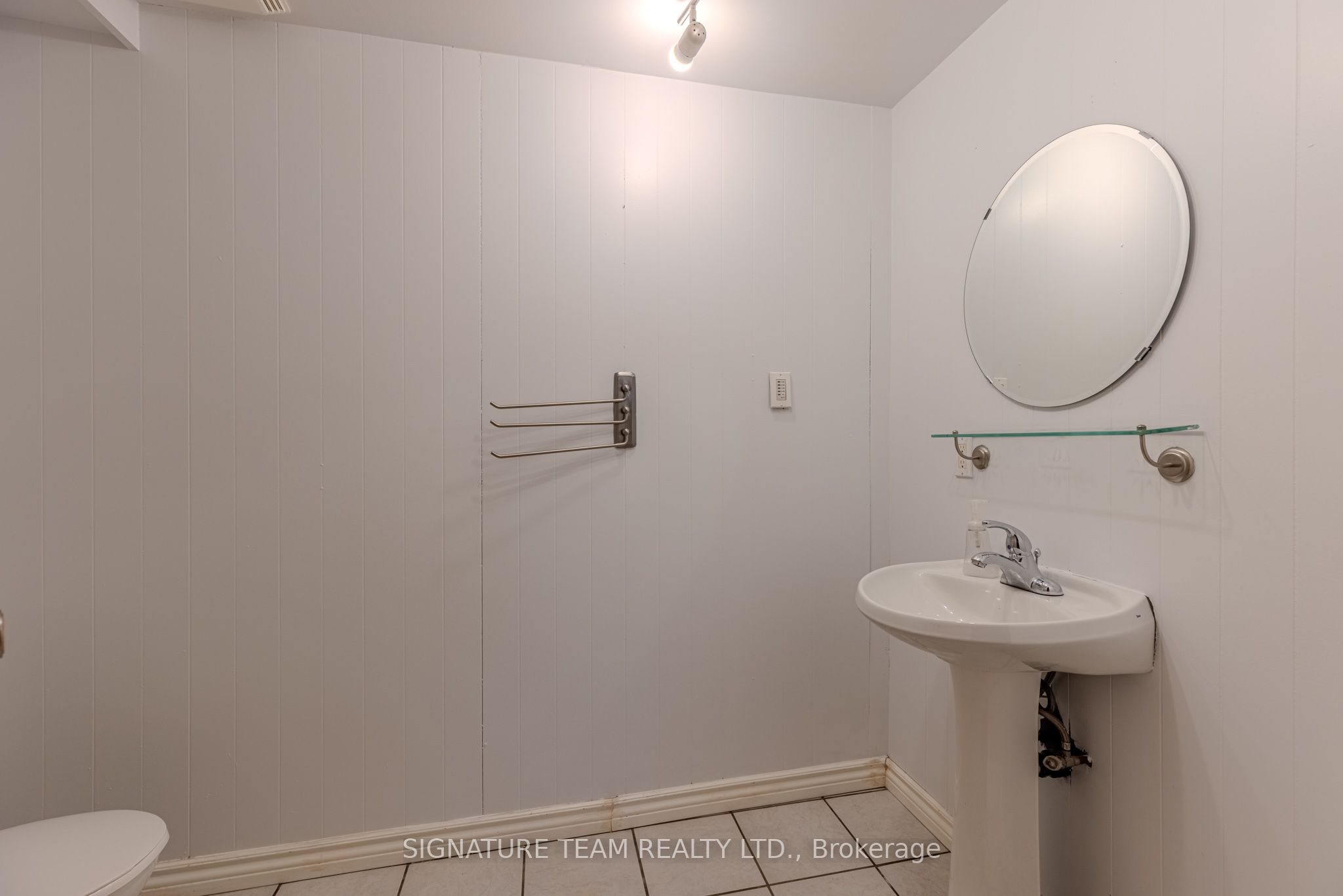 401 Broadview Drive Property Photo 42