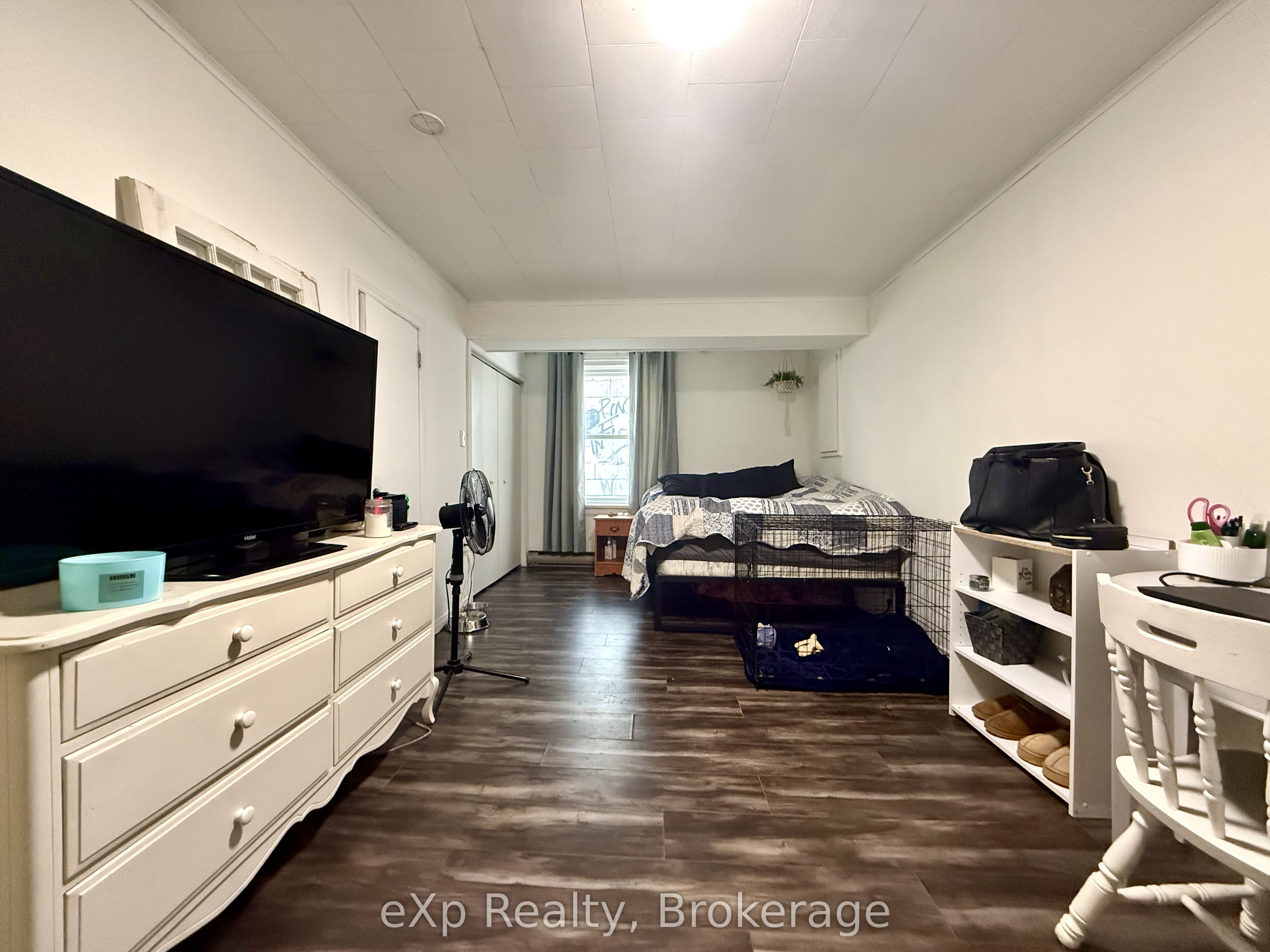 114 Durham Street E Property Photo 14