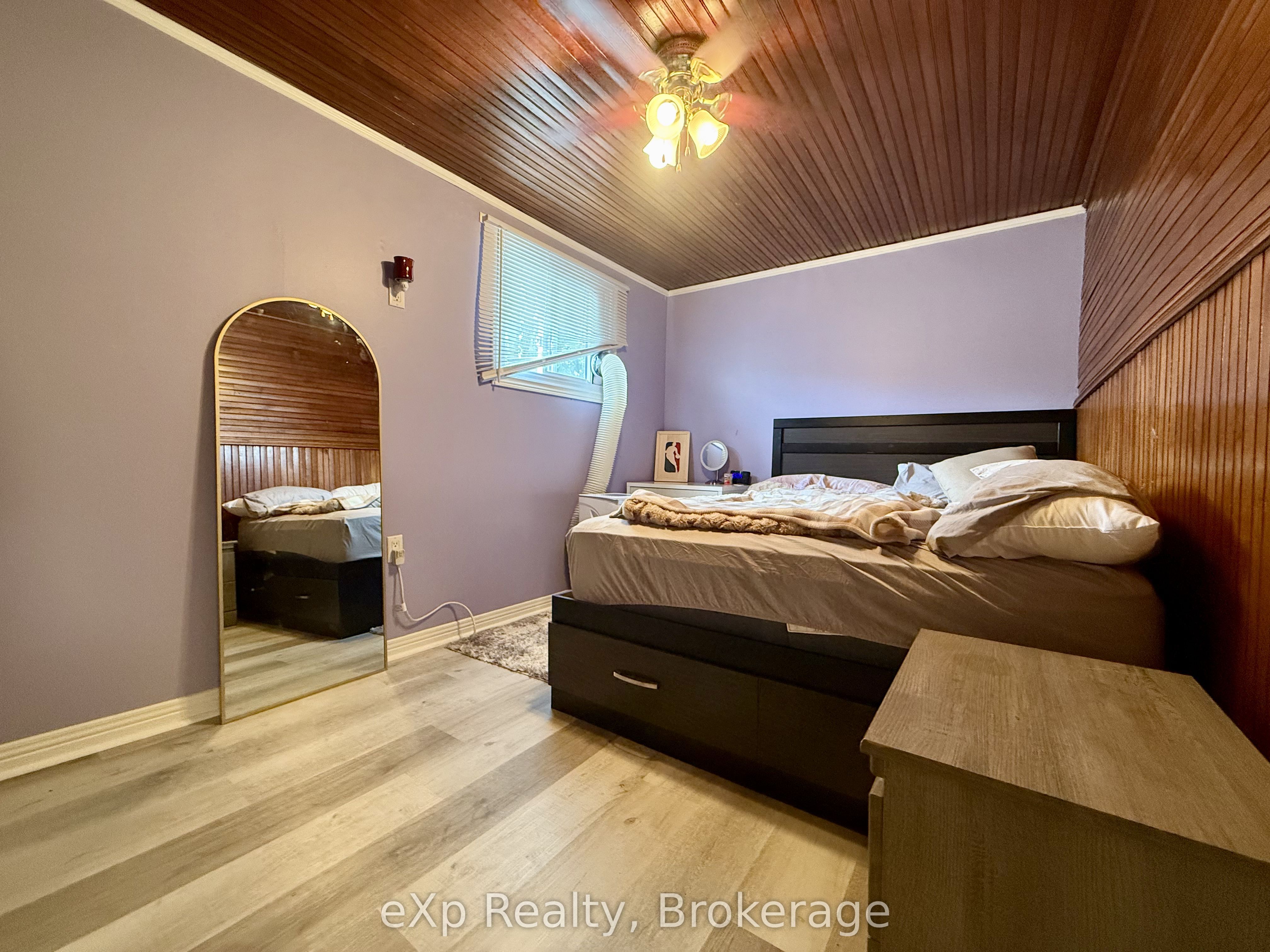 114 Durham Street E Property Photo 21