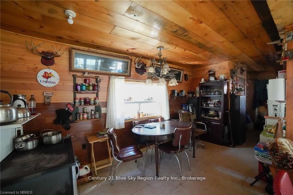 1772 Leighton Road Property Photo 10