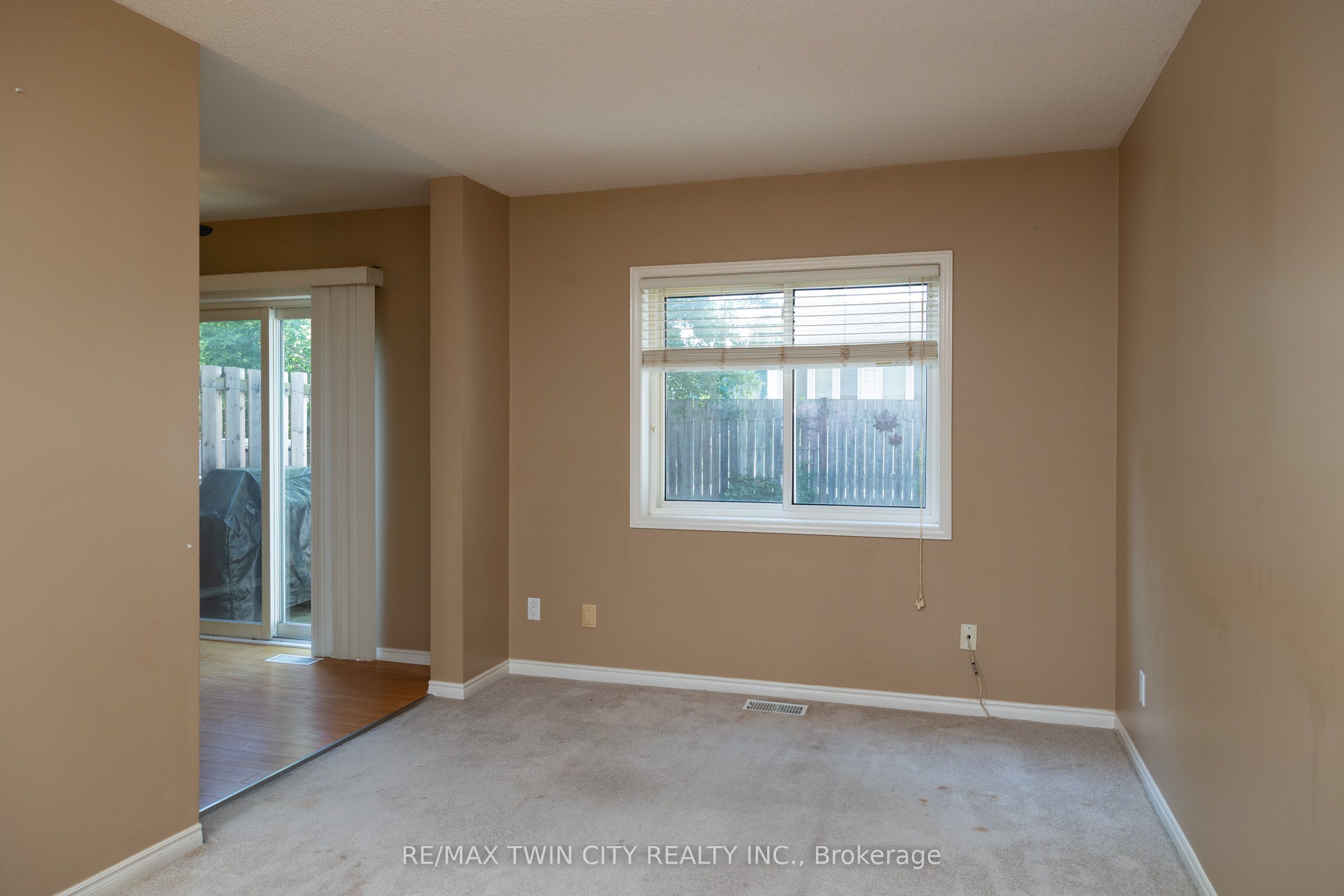 7 Graystone Court Property Photo 6