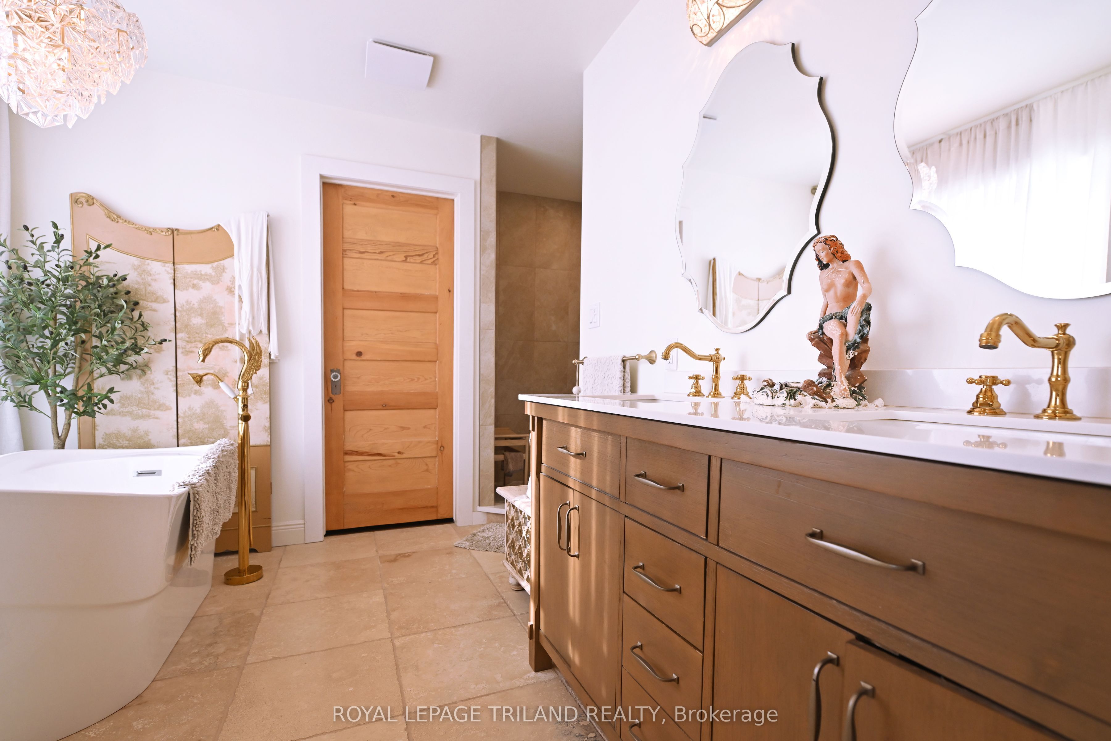 5540 Carriage Road Property Photo 16