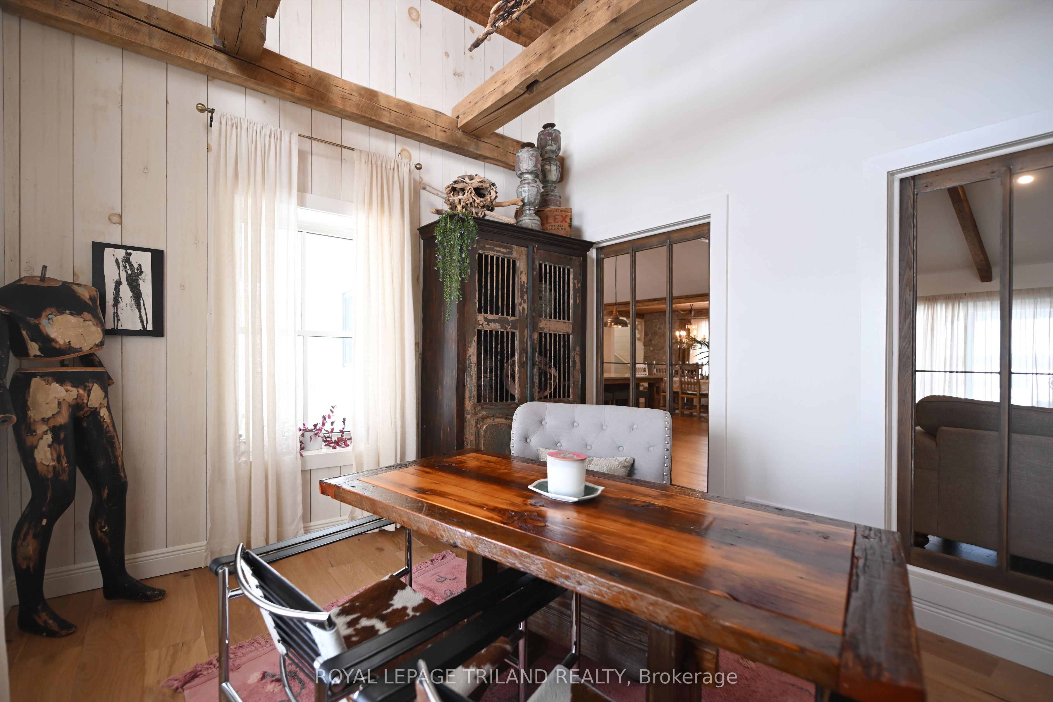 5540 Carriage Road Property Photo 25