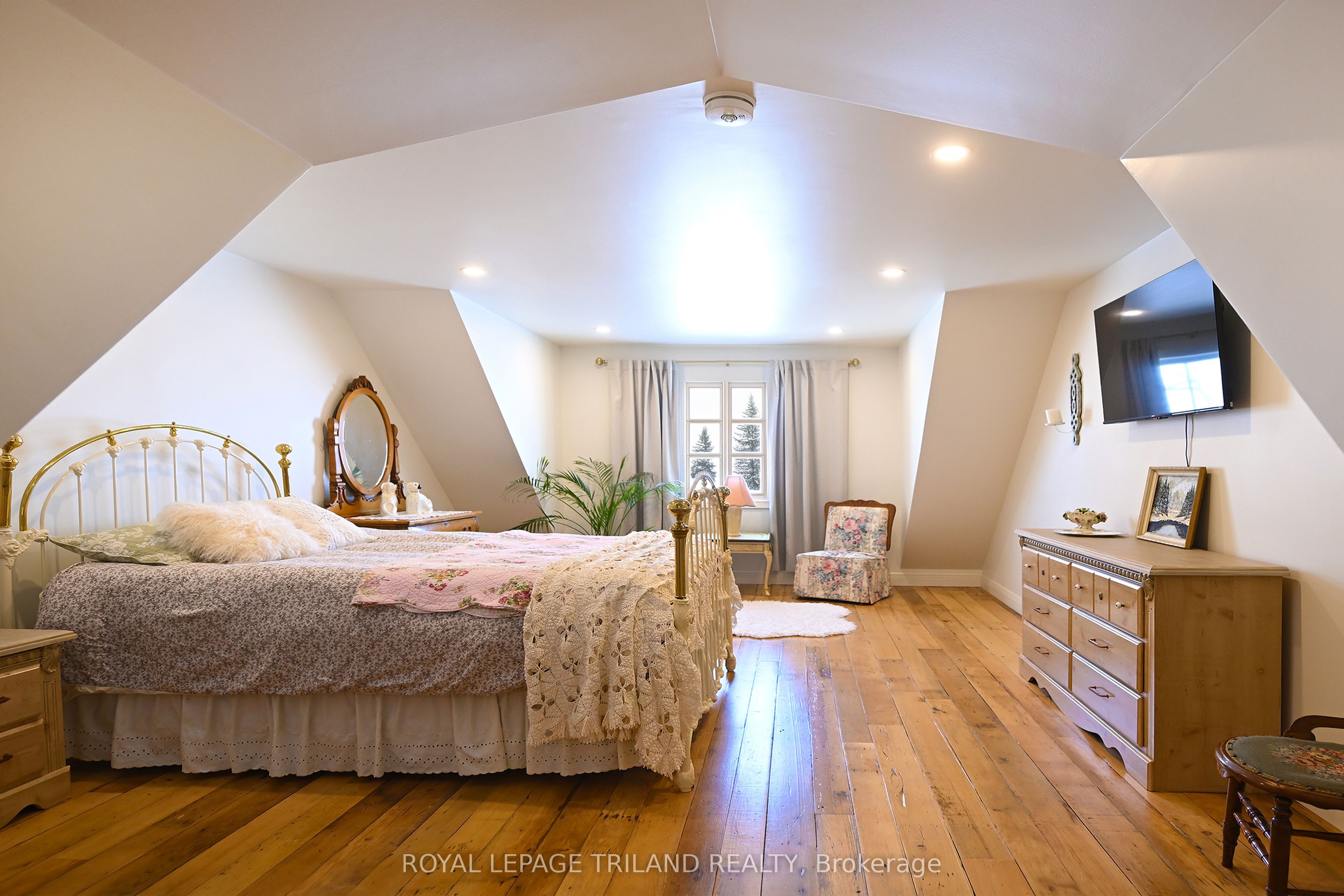 5540 Carriage Road Property Photo 27