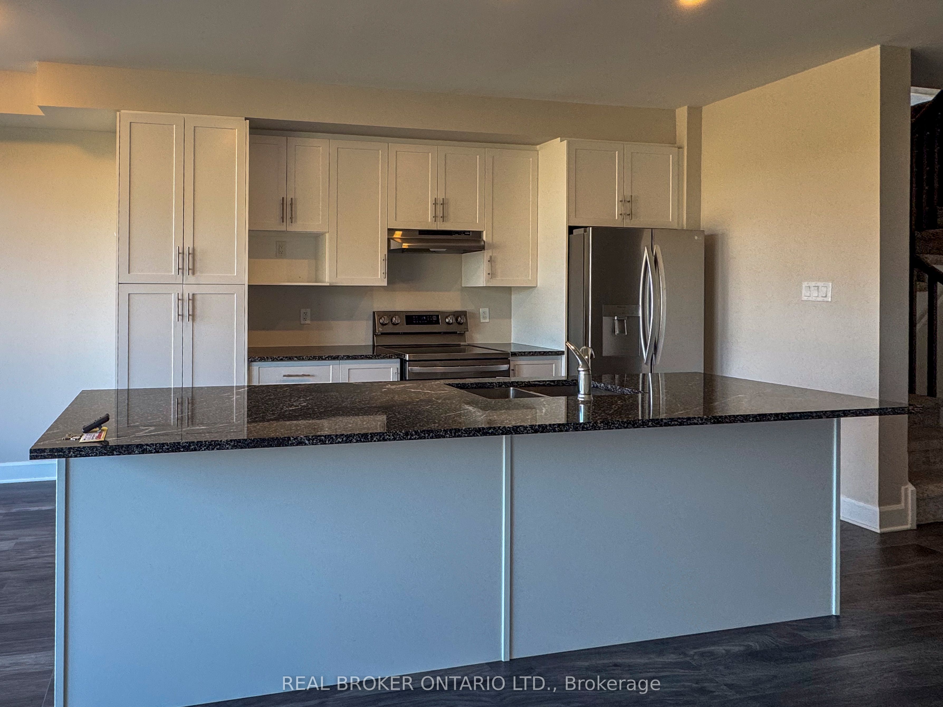 228 Hooper Street Property Photo 6