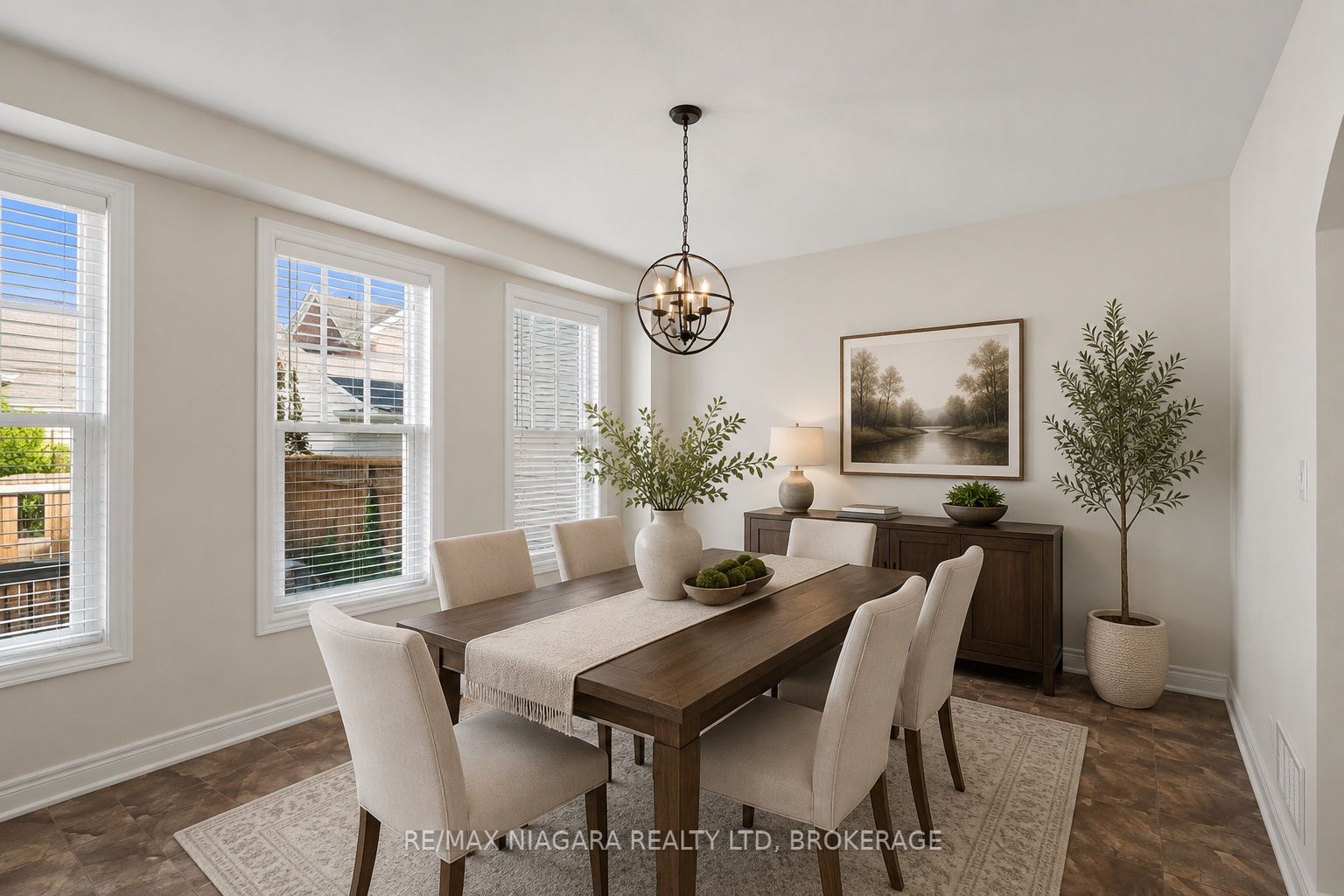 16 Macdonell Road Property Photo 10