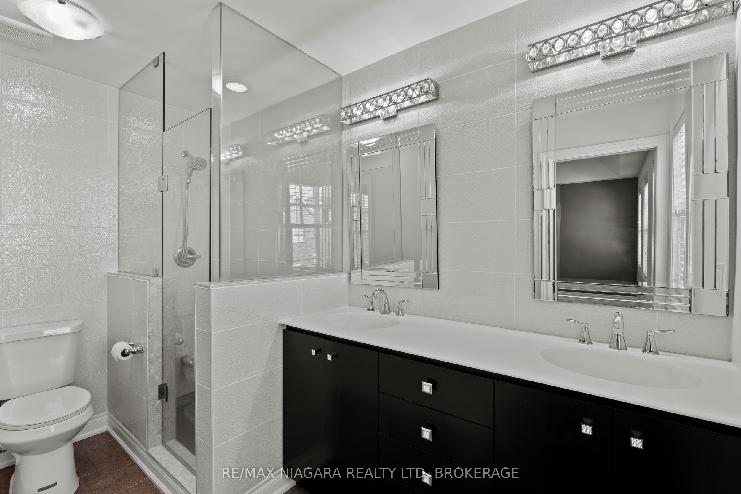 16 Macdonell Road Property Photo 16