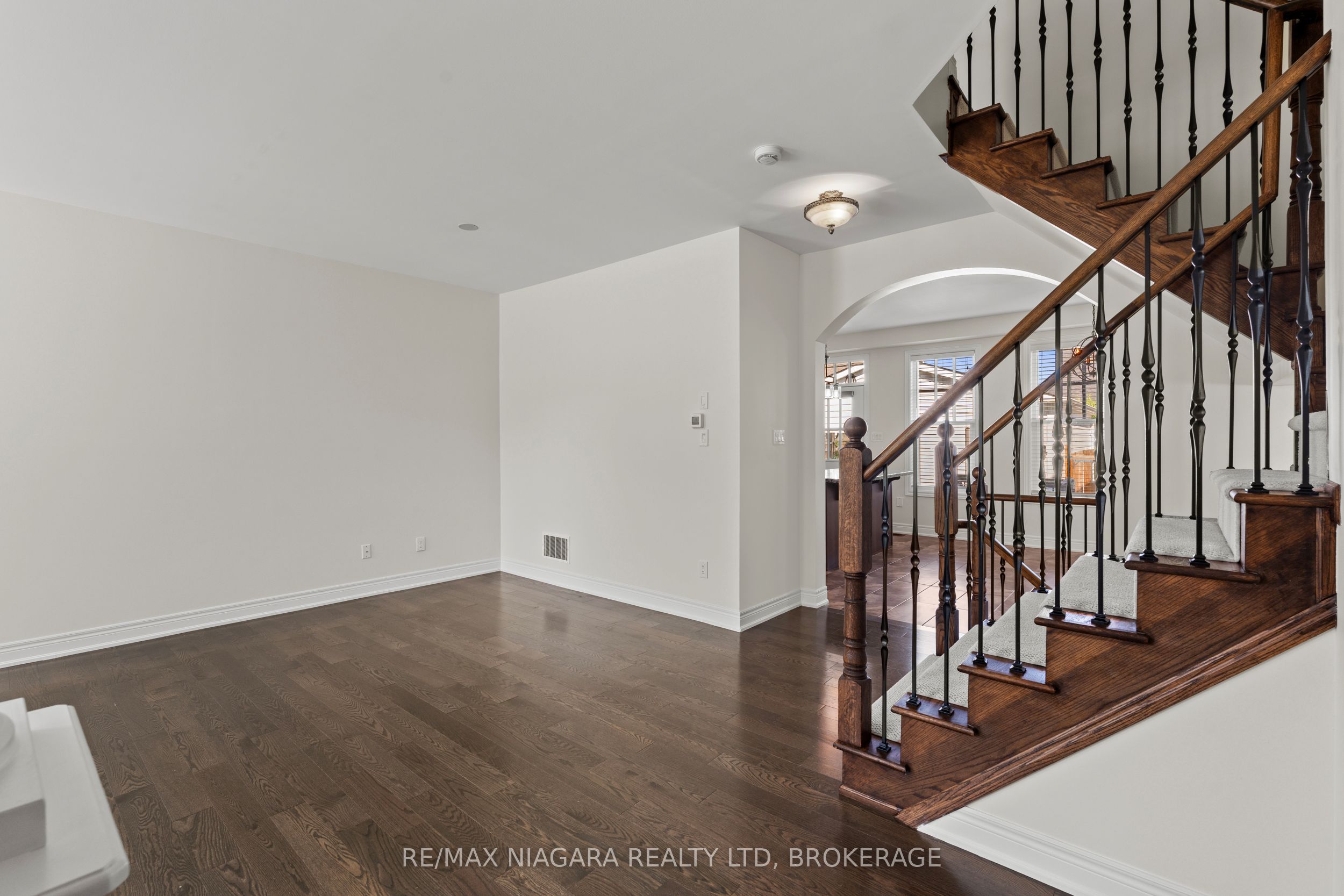 16 Macdonell Road Property Photo 28