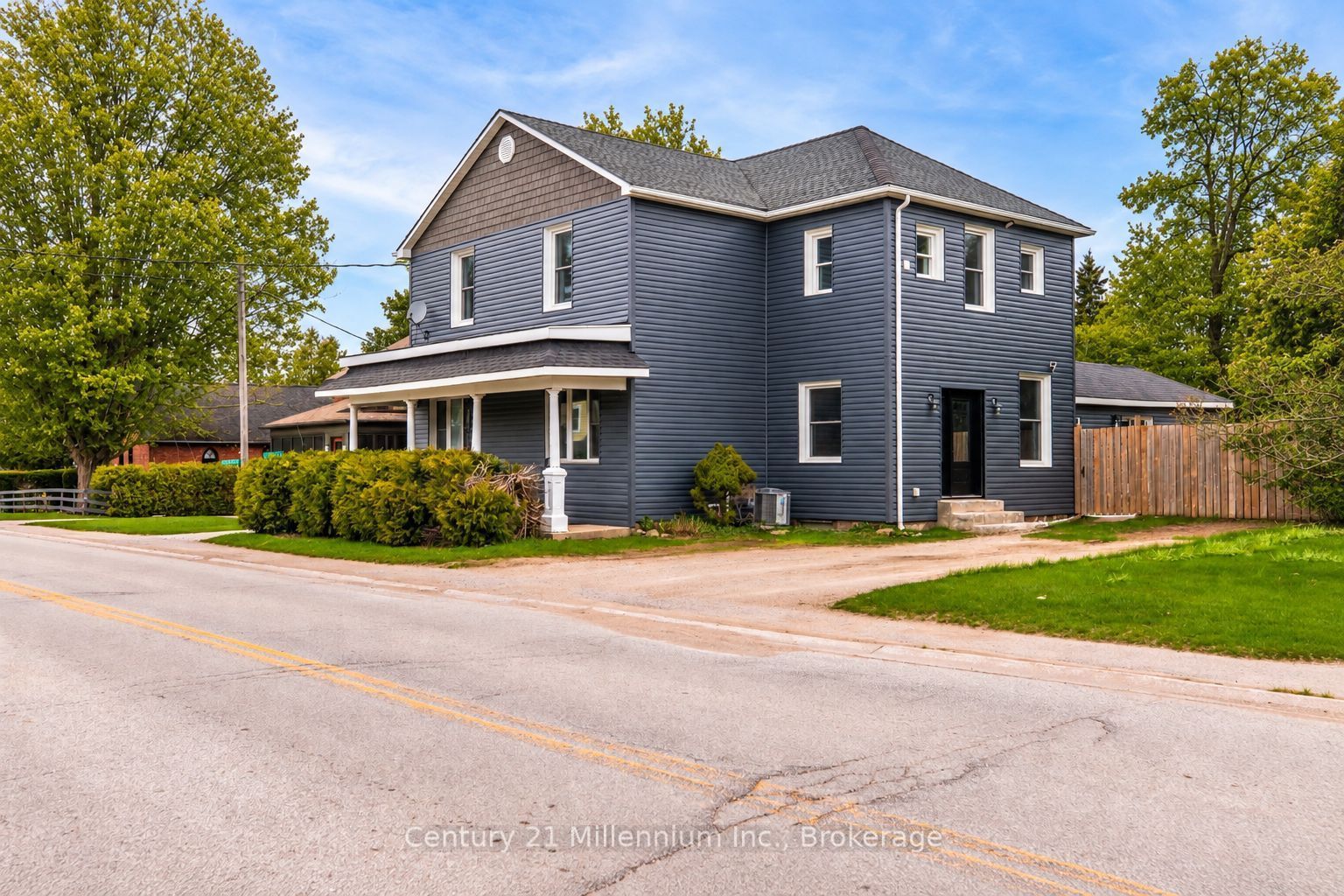303025 15 Grey Road Property Photo 1