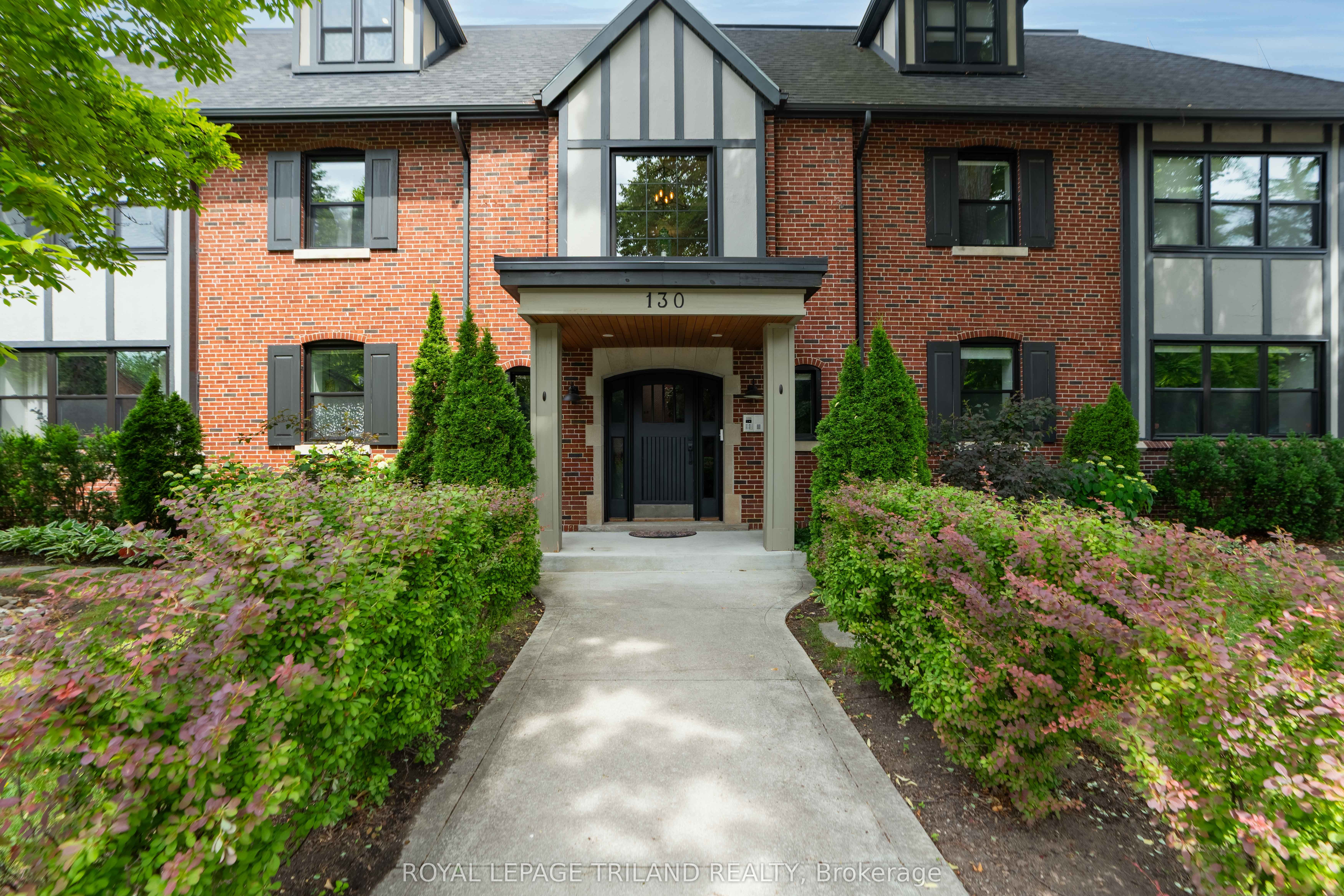130 Windsor Crescent 3 Property Photo 2