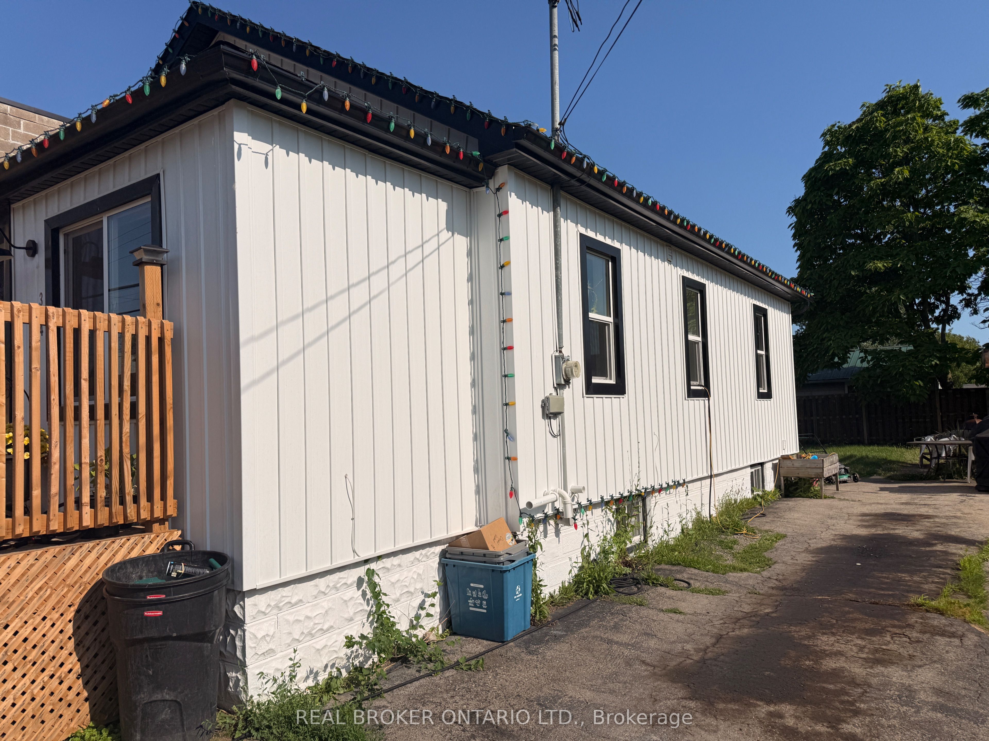 314 Broadway Street Property Photo 4