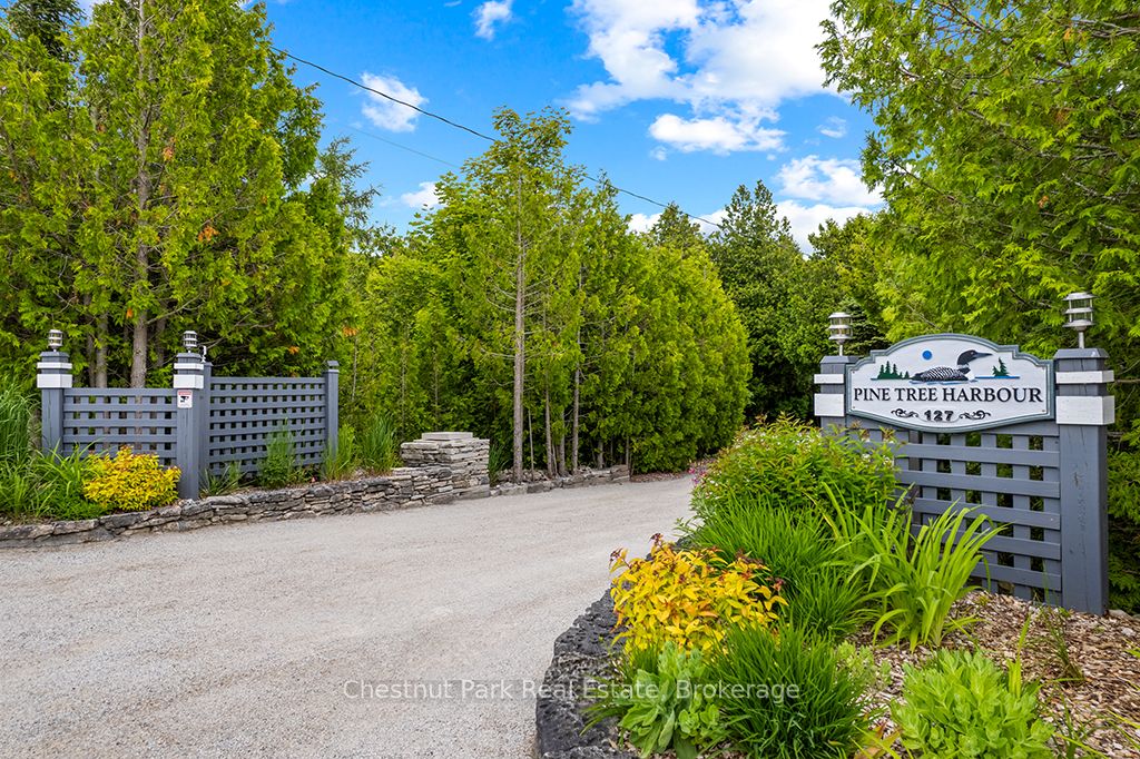 127 Pine Tree Harbour Road Property Photo 3