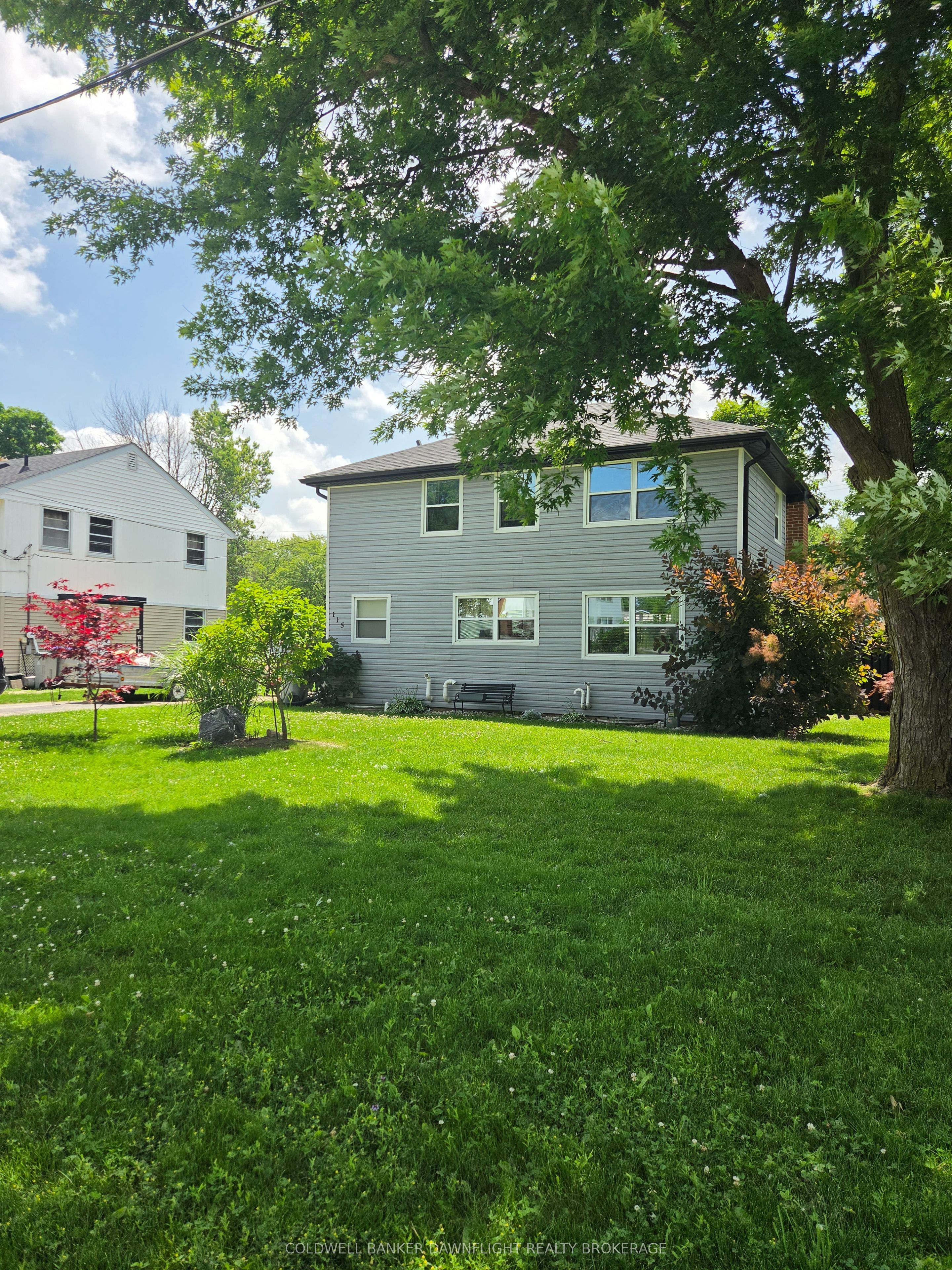115 Columbia Drive Property Photo 1
