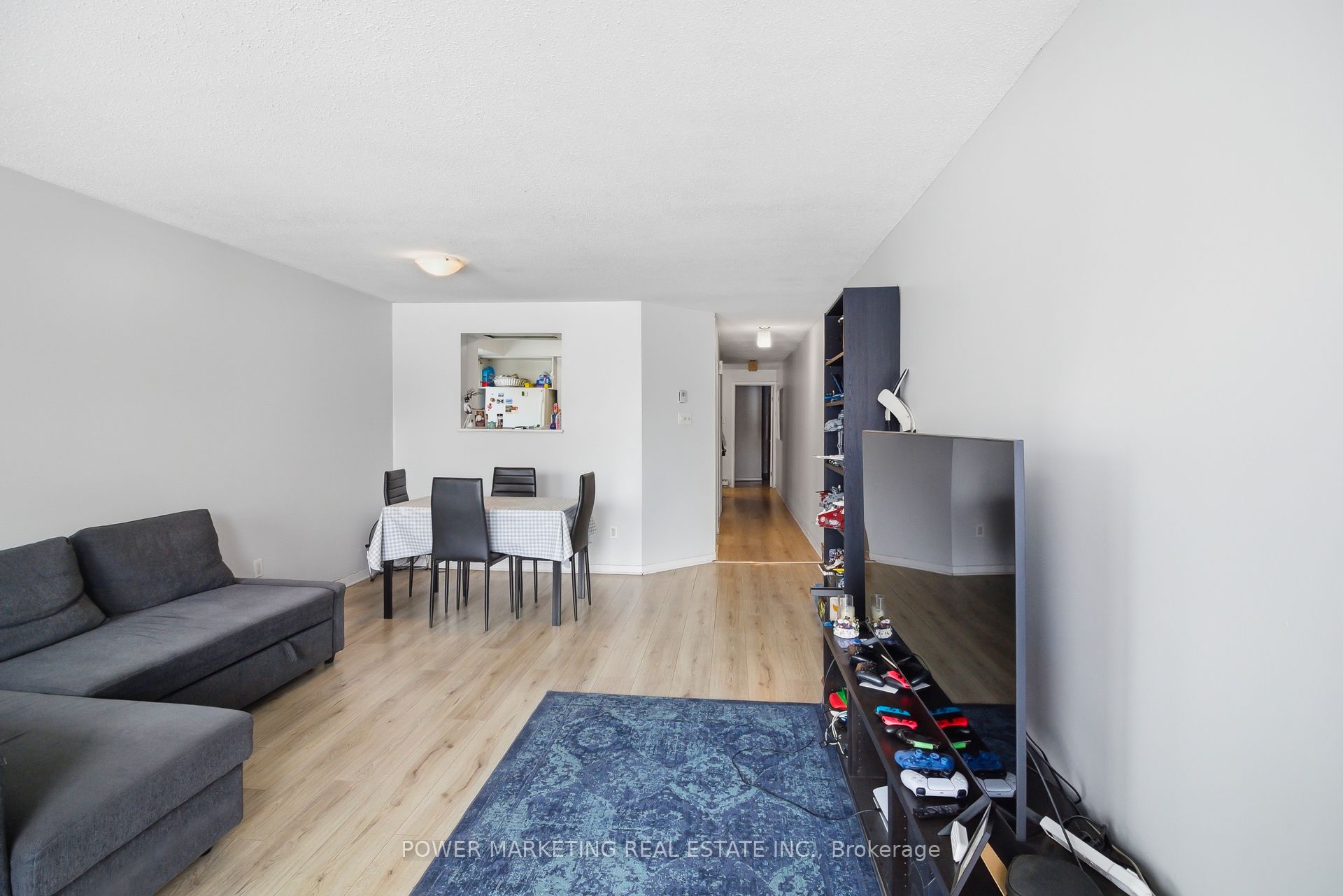 37 Robinson Avenue G Property Photo 4
