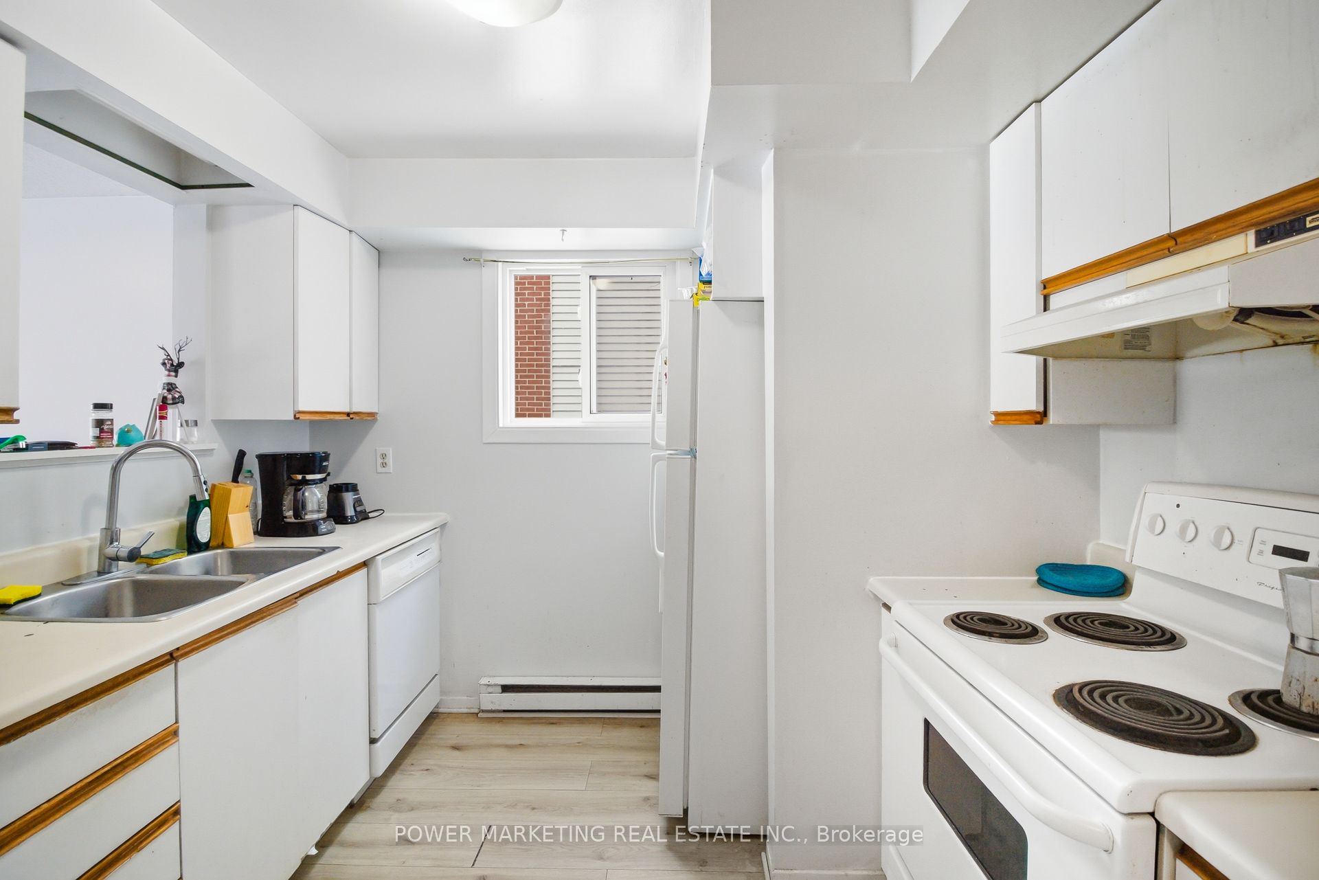 37 Robinson Avenue G Property Photo 6