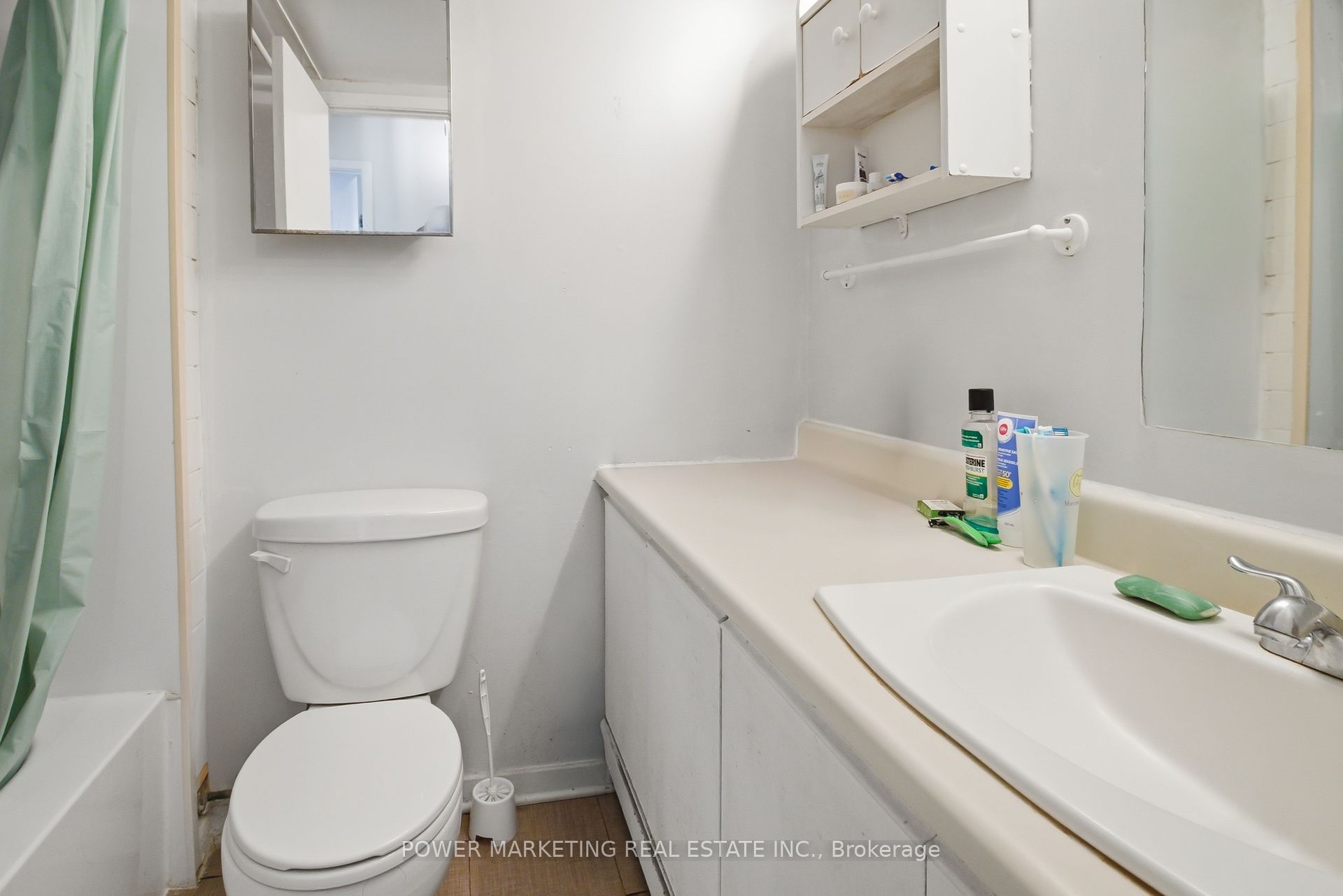 37 Robinson Avenue G Property Photo 7