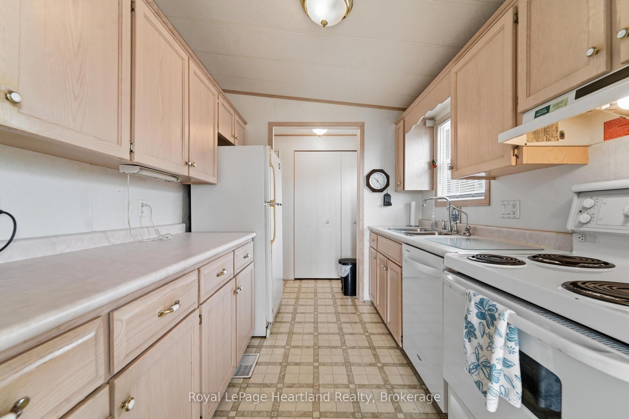 40 Algonquin Lane Property Photo 14