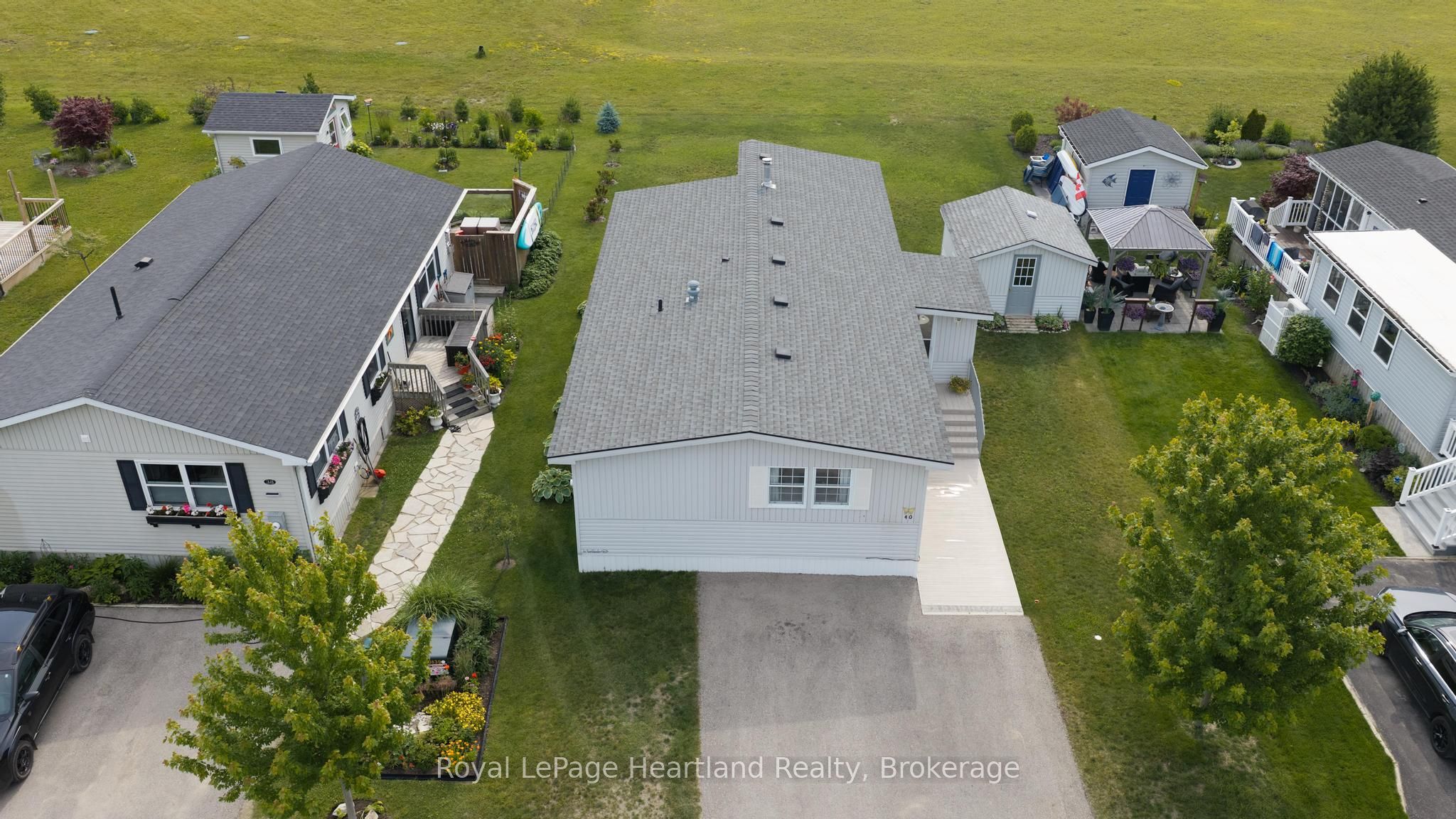 40 Algonquin Lane Property Photo 30