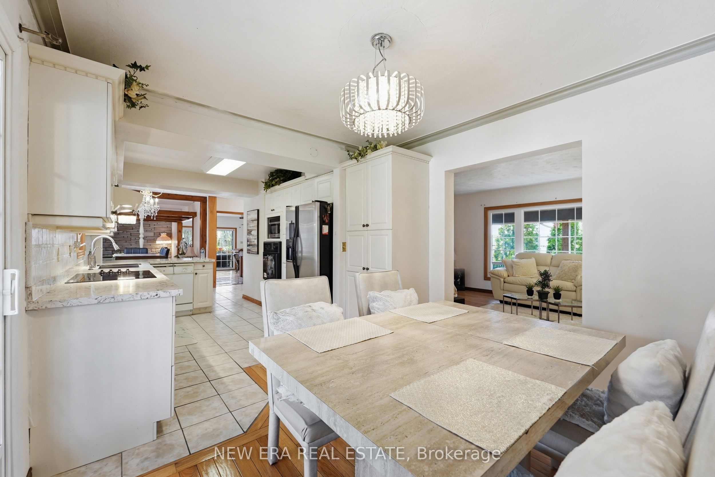 645 Hatton Avenue Property Photo 8