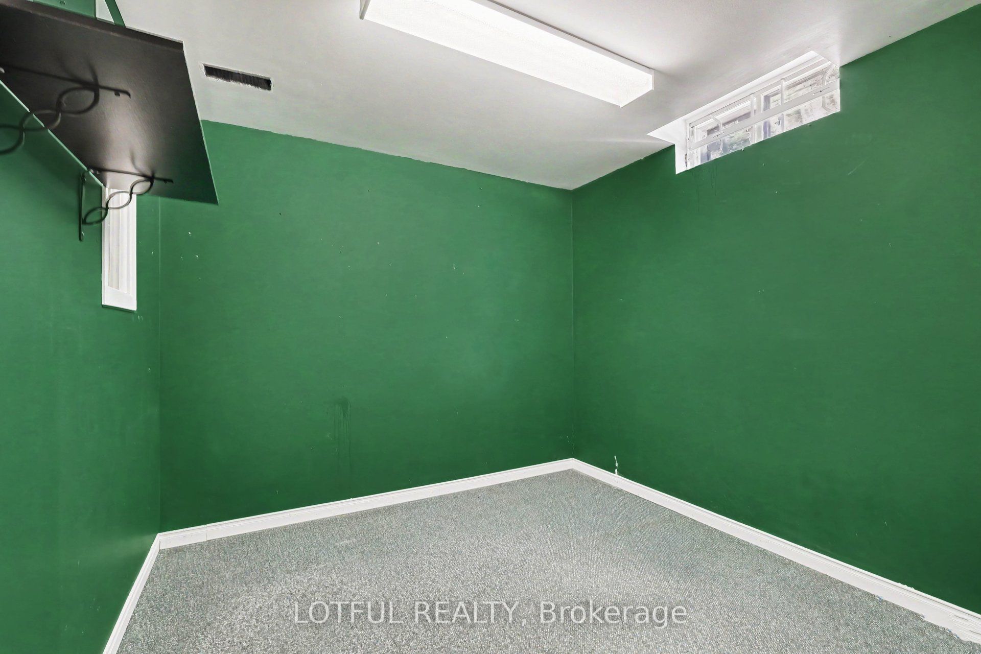 52 Fair Oaks Crescent Property Photo 22