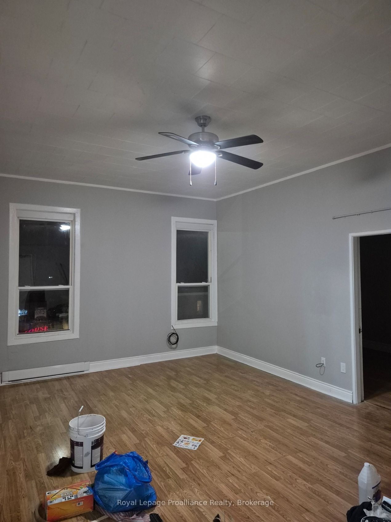 21 King Street E Property Photo 17
