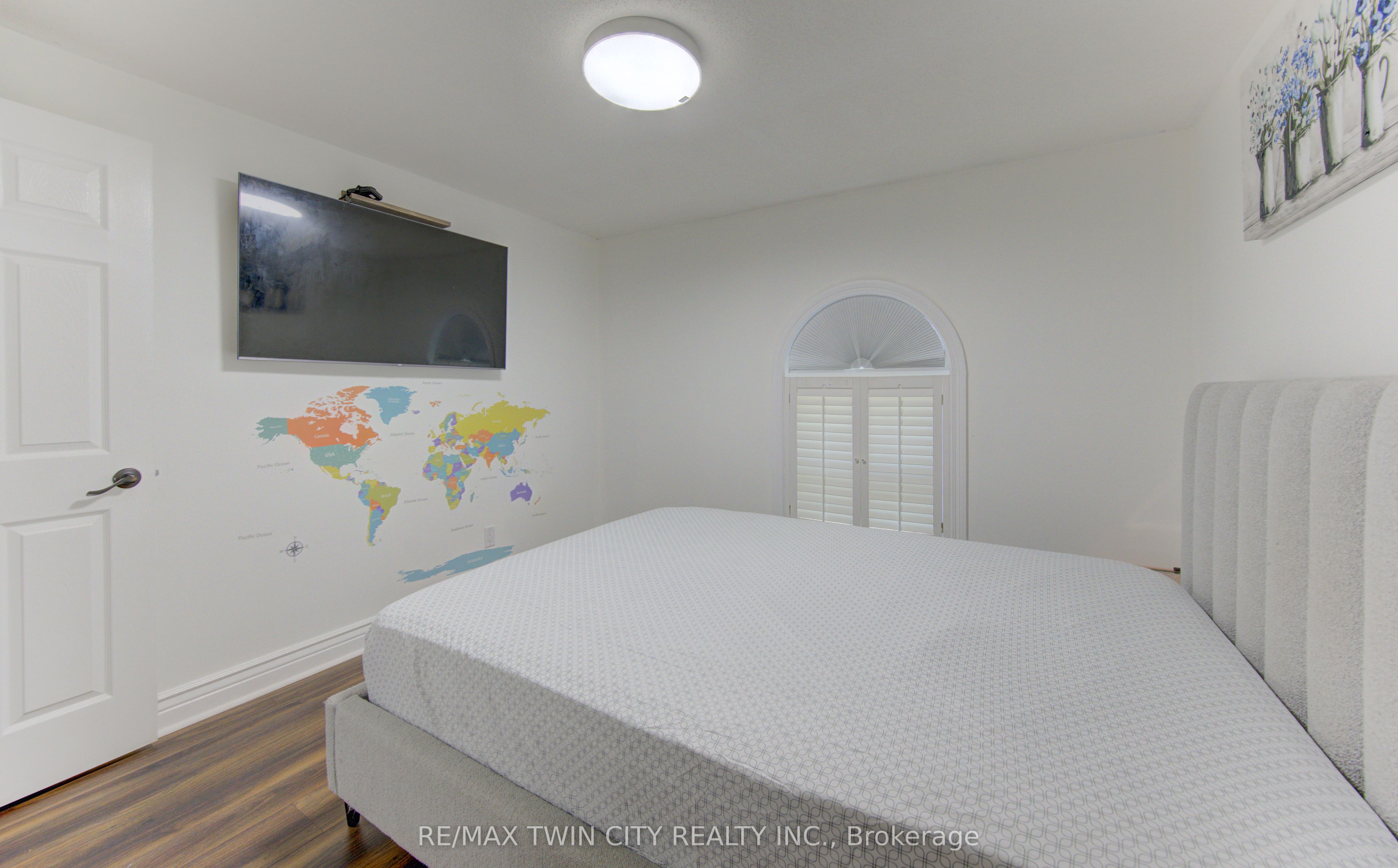 32 Enfield Drive Property Photo 18