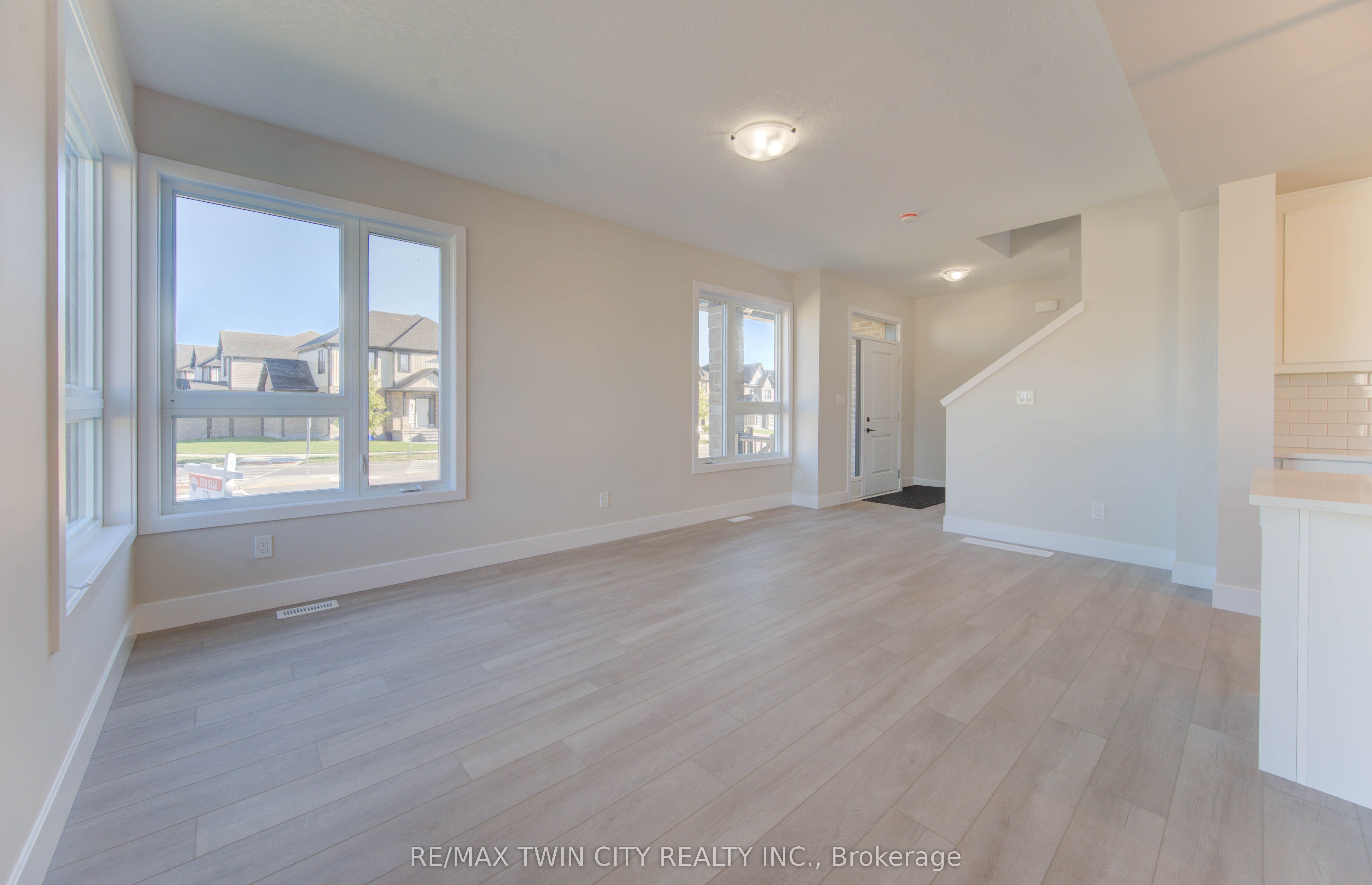 171 Otterbein Road Property Photo 8