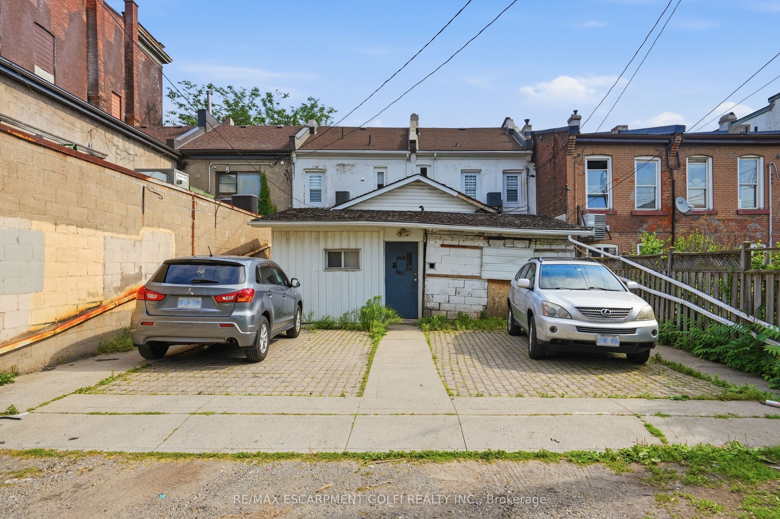 216-218 King Street E Property Photo 21