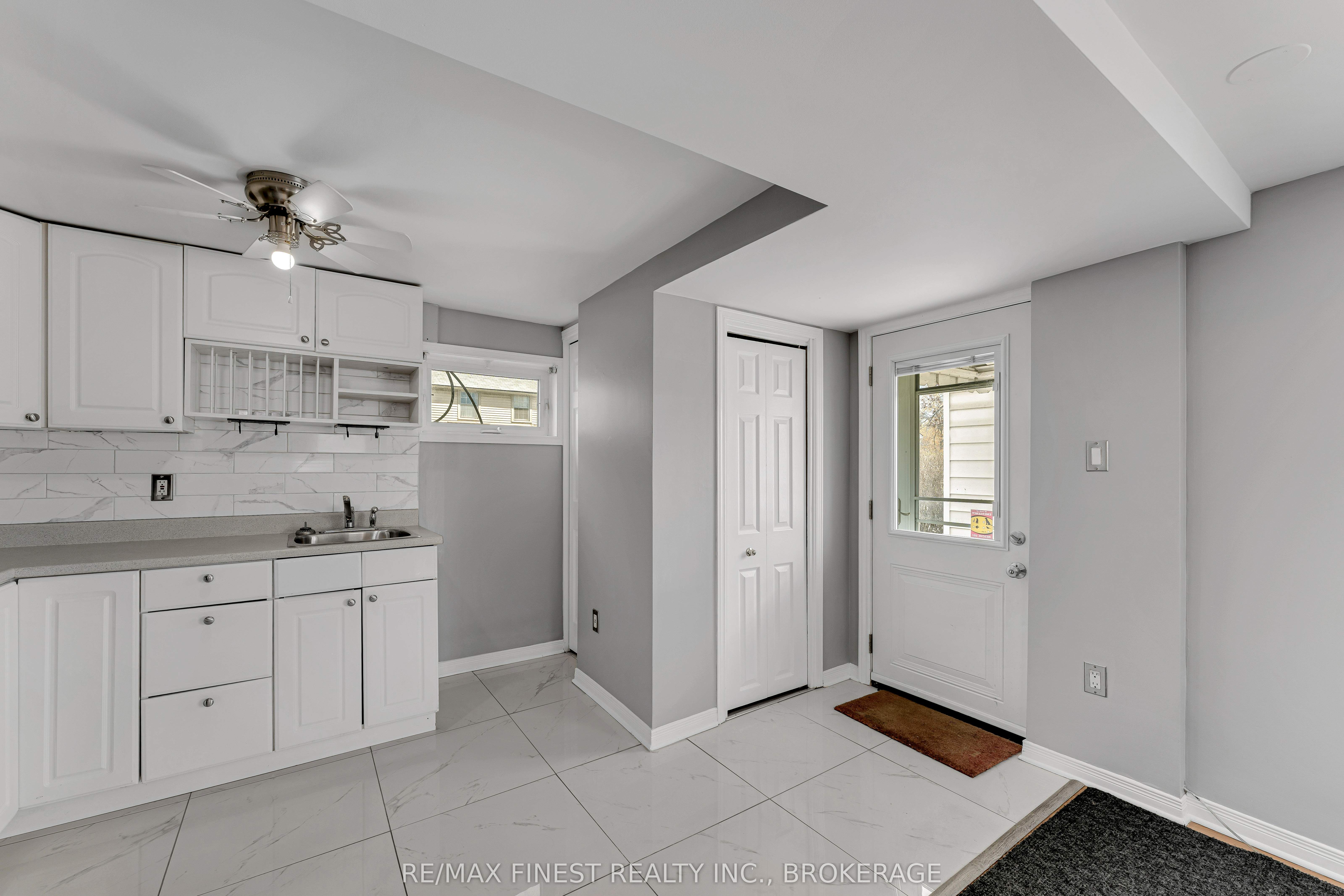 6 Baiden Street Property Photo 23