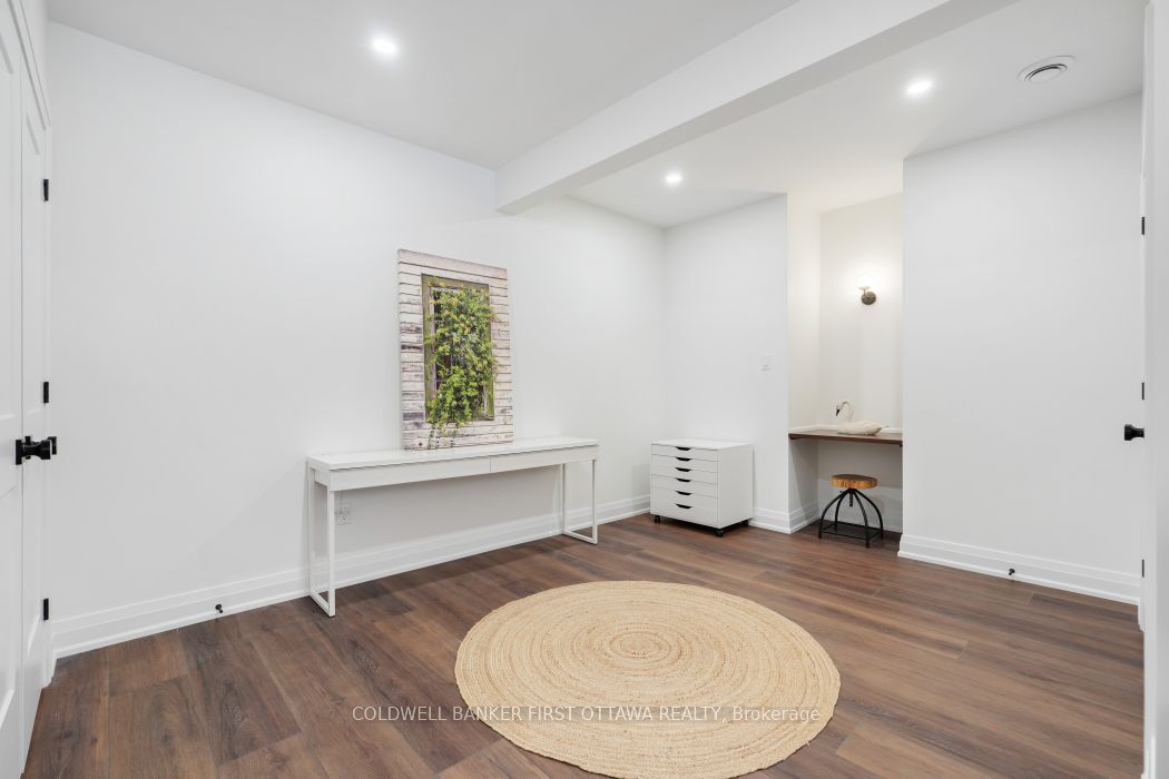 179 Glenncastle Drive Property Photo 29