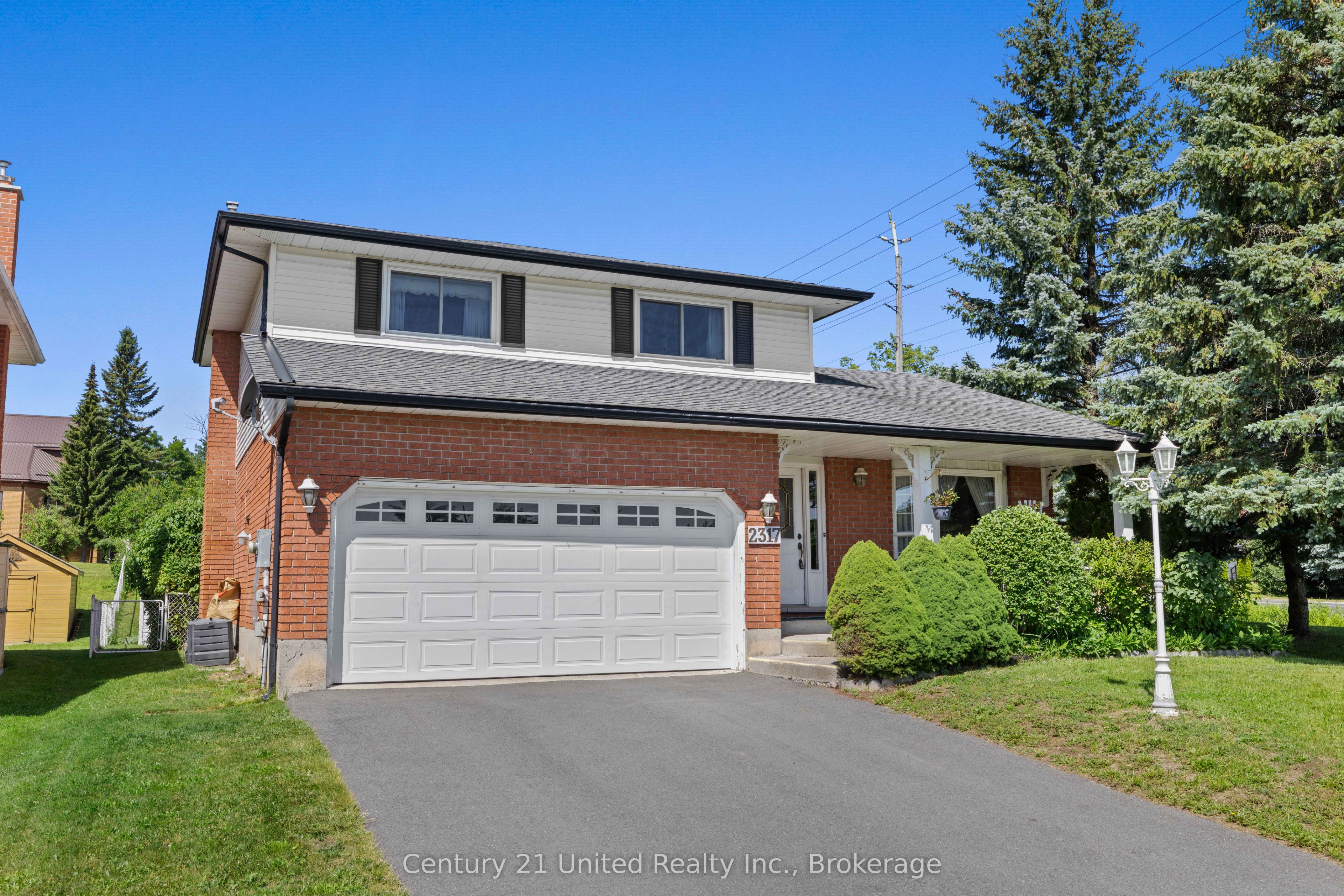 2317 Woodglade Boulevard Property Photo 1