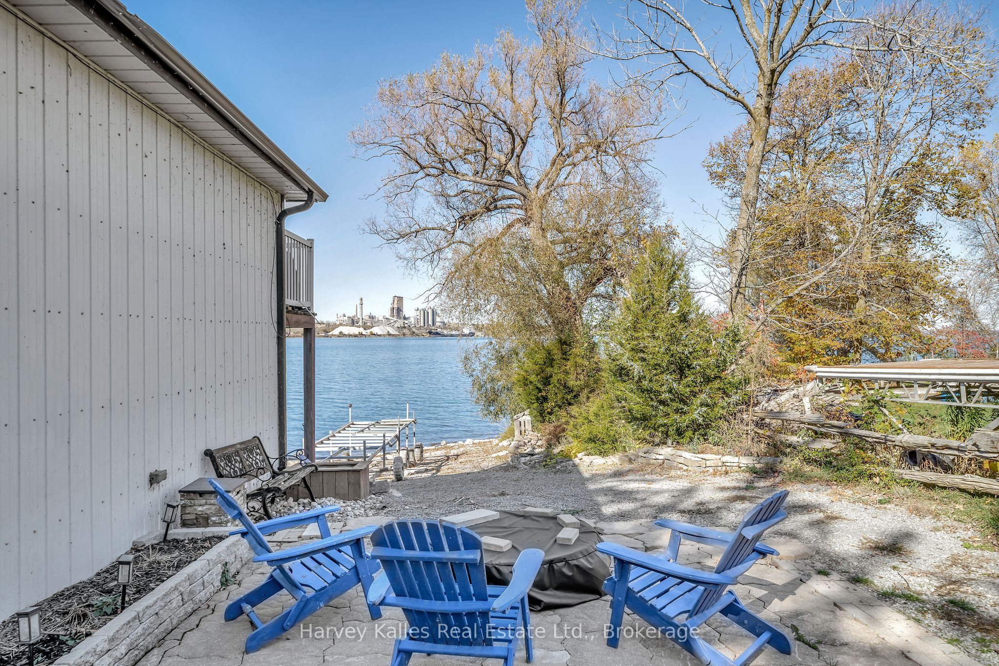 12130 Loyalist Parkway Property Photo 3
