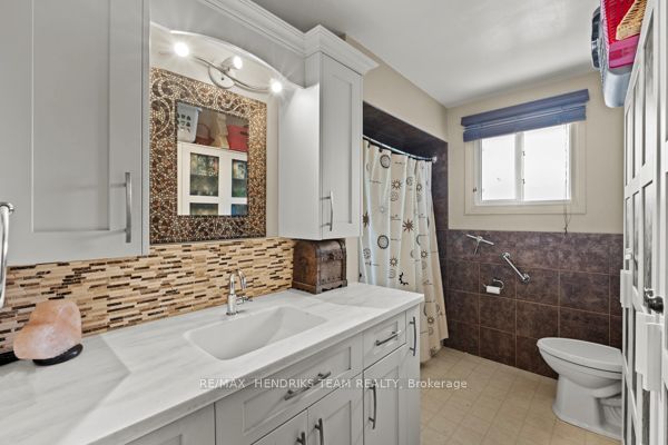 33 Meadowbrook Crescent Property Photo 19
