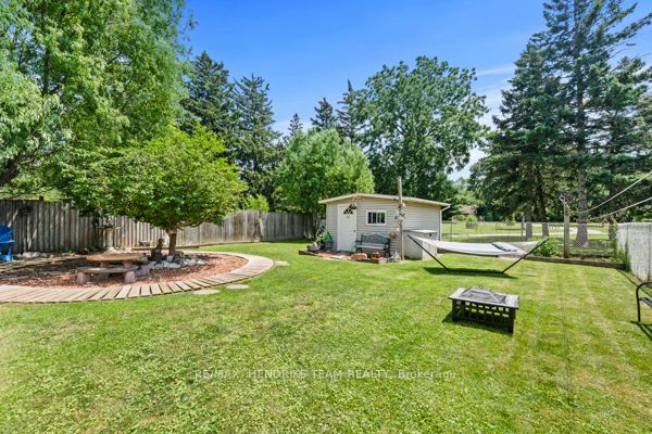 33 Meadowbrook Crescent Property Photo 34