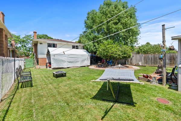 33 Meadowbrook Crescent Property Photo 38