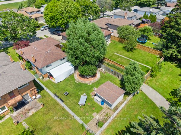 33 Meadowbrook Crescent Property Photo 41