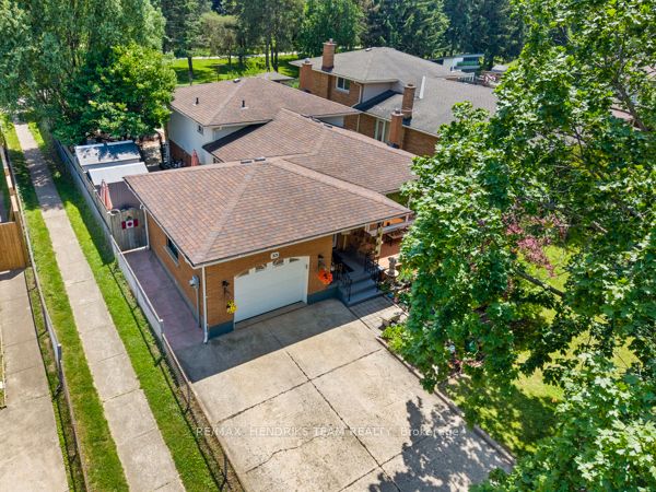 33 Meadowbrook Crescent Property Photo 42