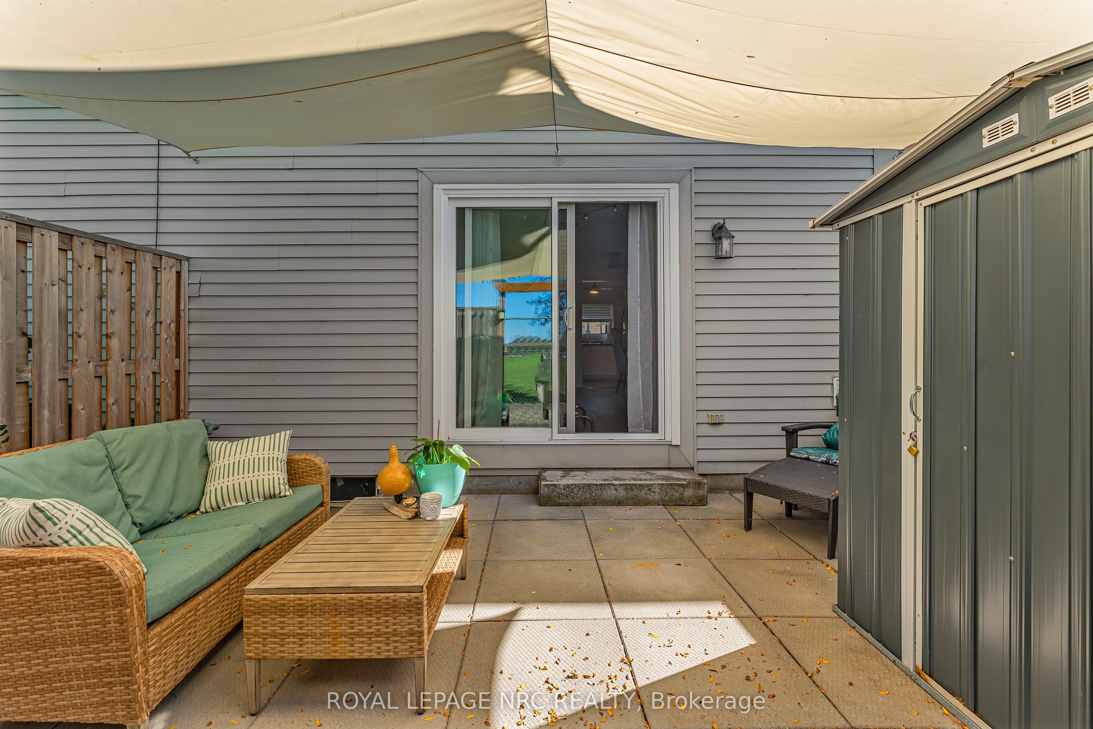 65 Dorchester Boulevard 40 Property Photo 6