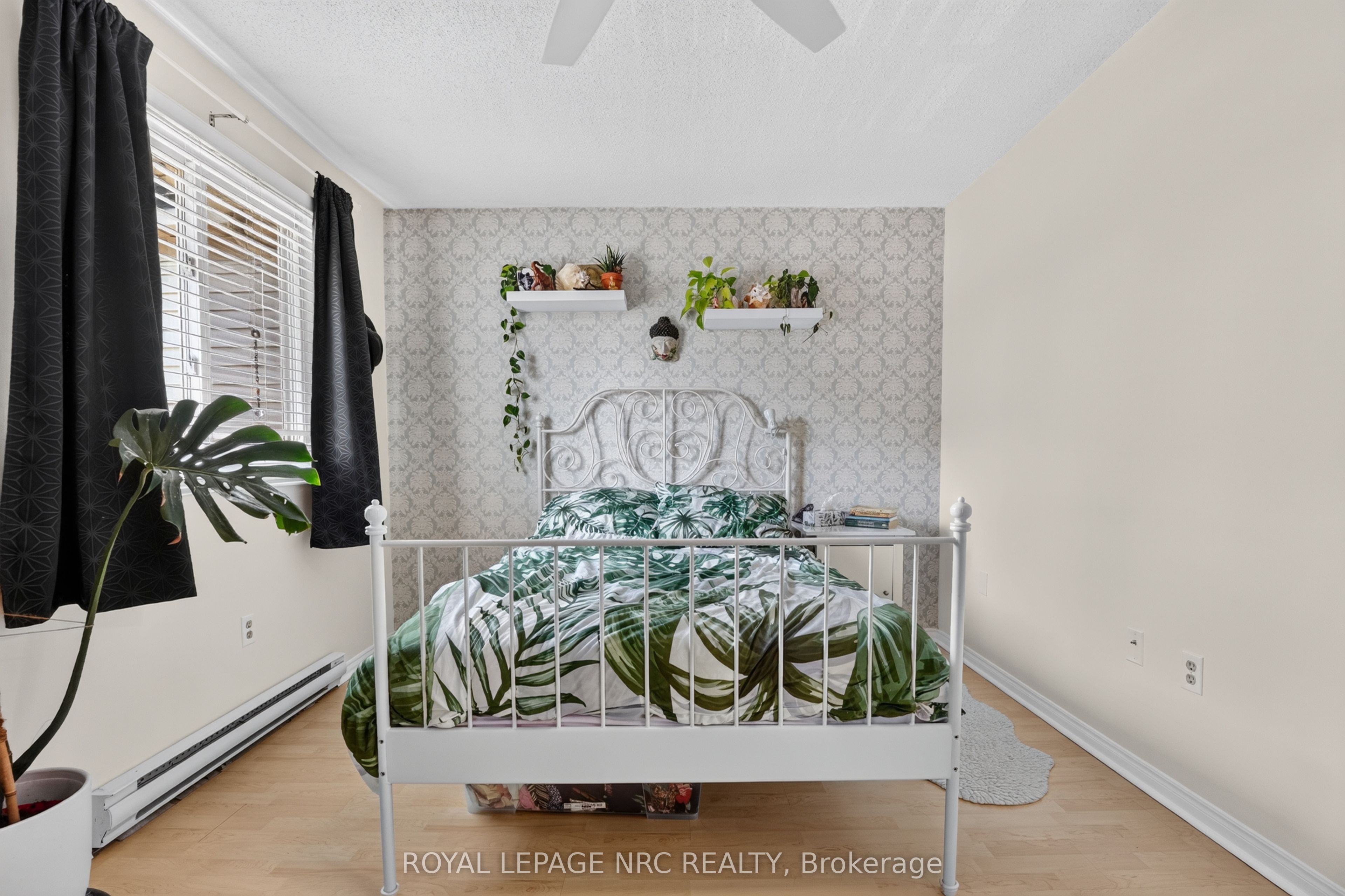 65 Dorchester Boulevard 40 Property Photo 14