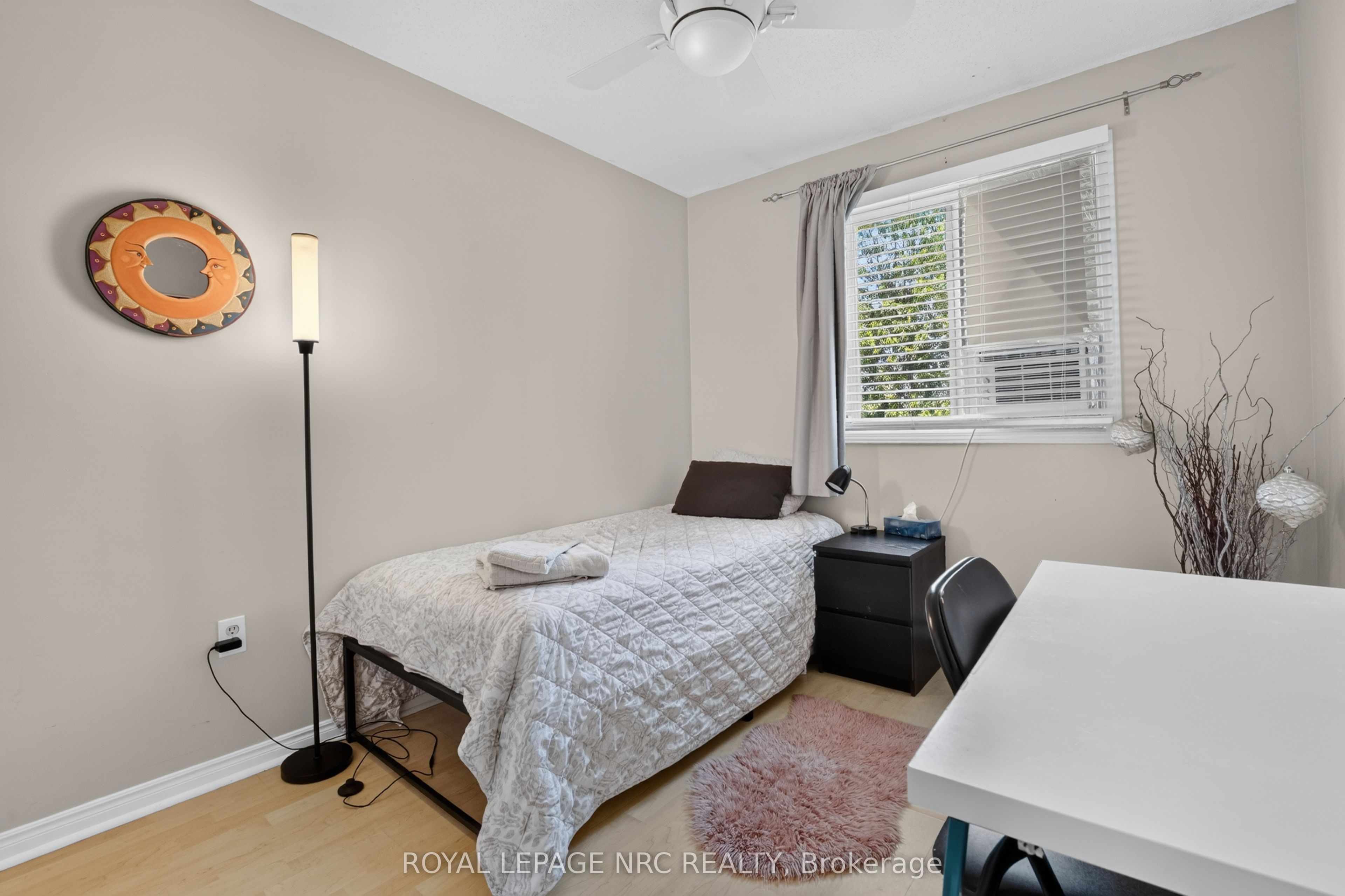 65 Dorchester Boulevard 40 Property Photo 22