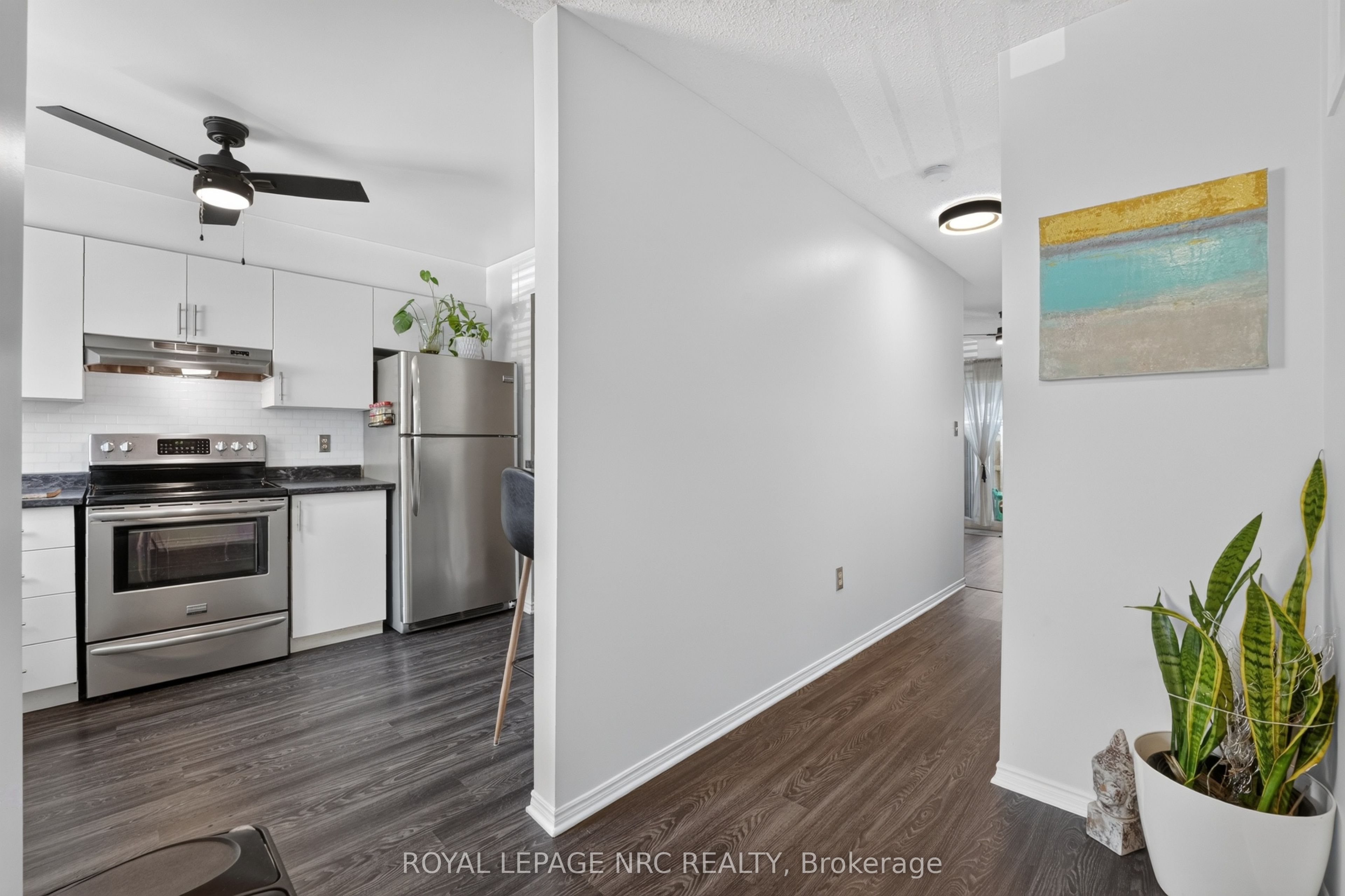 65 Dorchester Boulevard 40 Property Photo 26