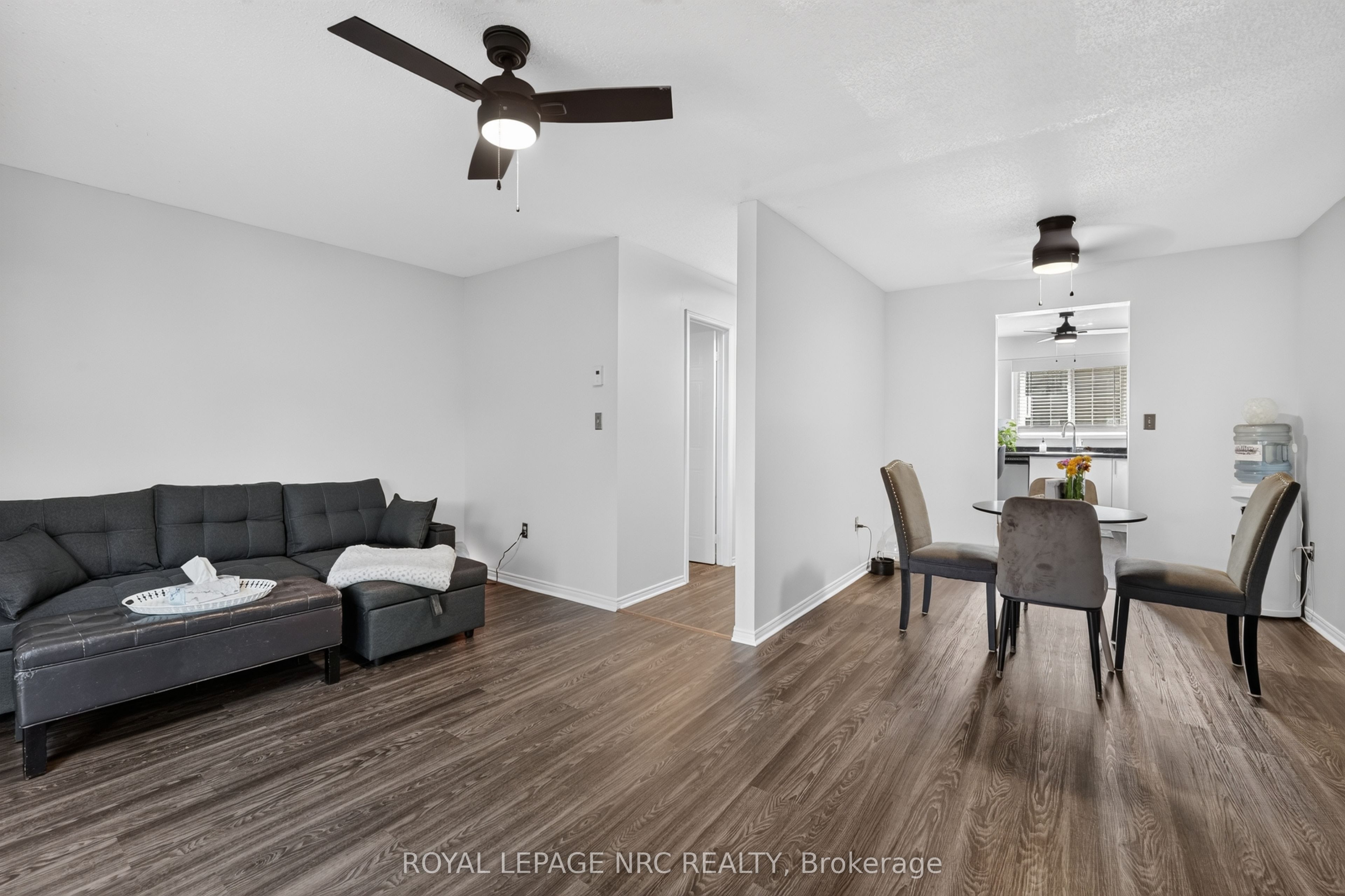65 Dorchester Boulevard 40 Property Photo 35